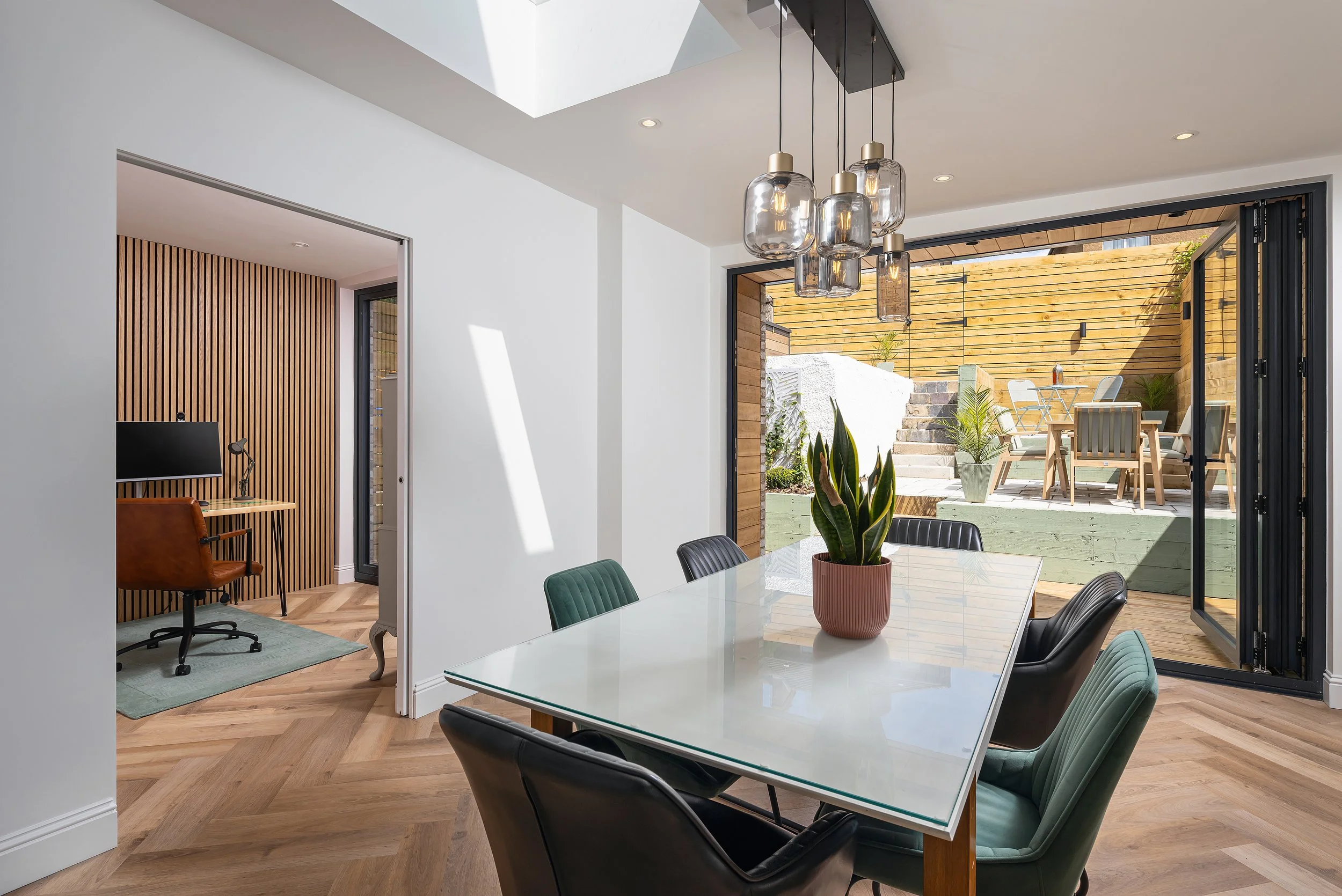 Contemporary extension Kelvindale6.jpg