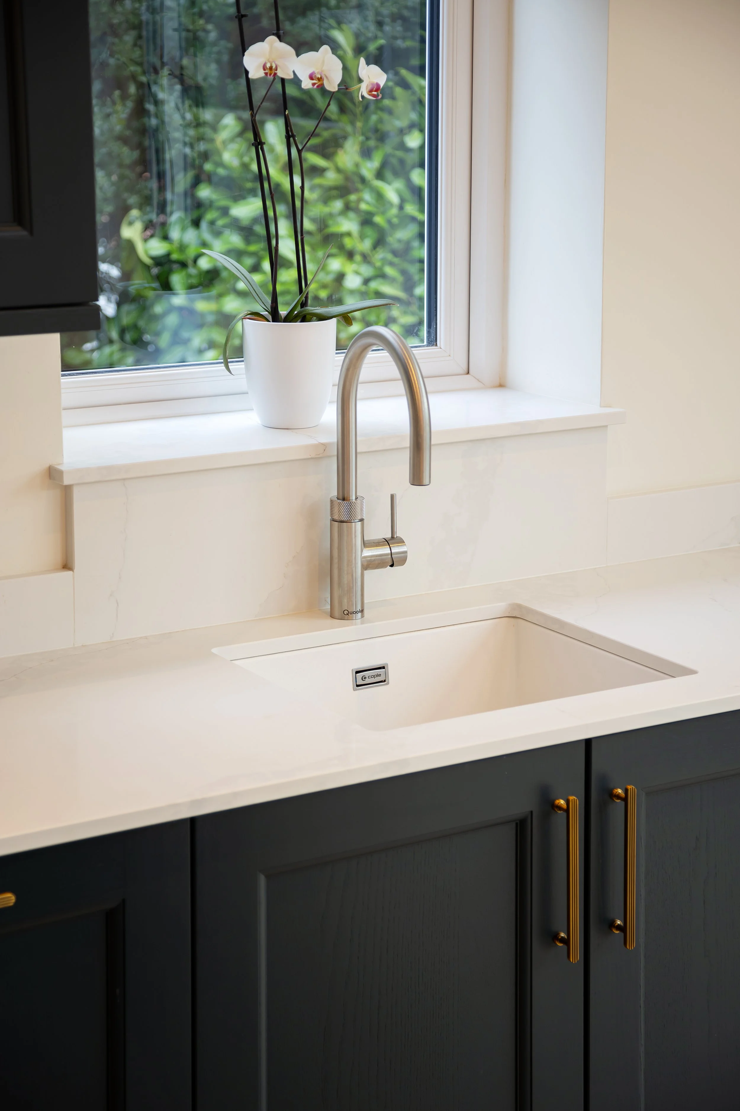 Contemporary kitchen & attic conversion, Giffnock, Glasgow 17.jpg