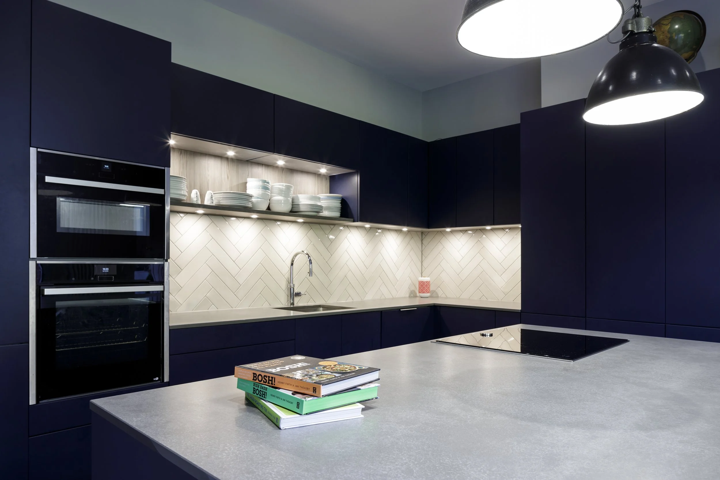 Contemporary kitchen & bathroom, Giffnock, Glasgow 26.jpg