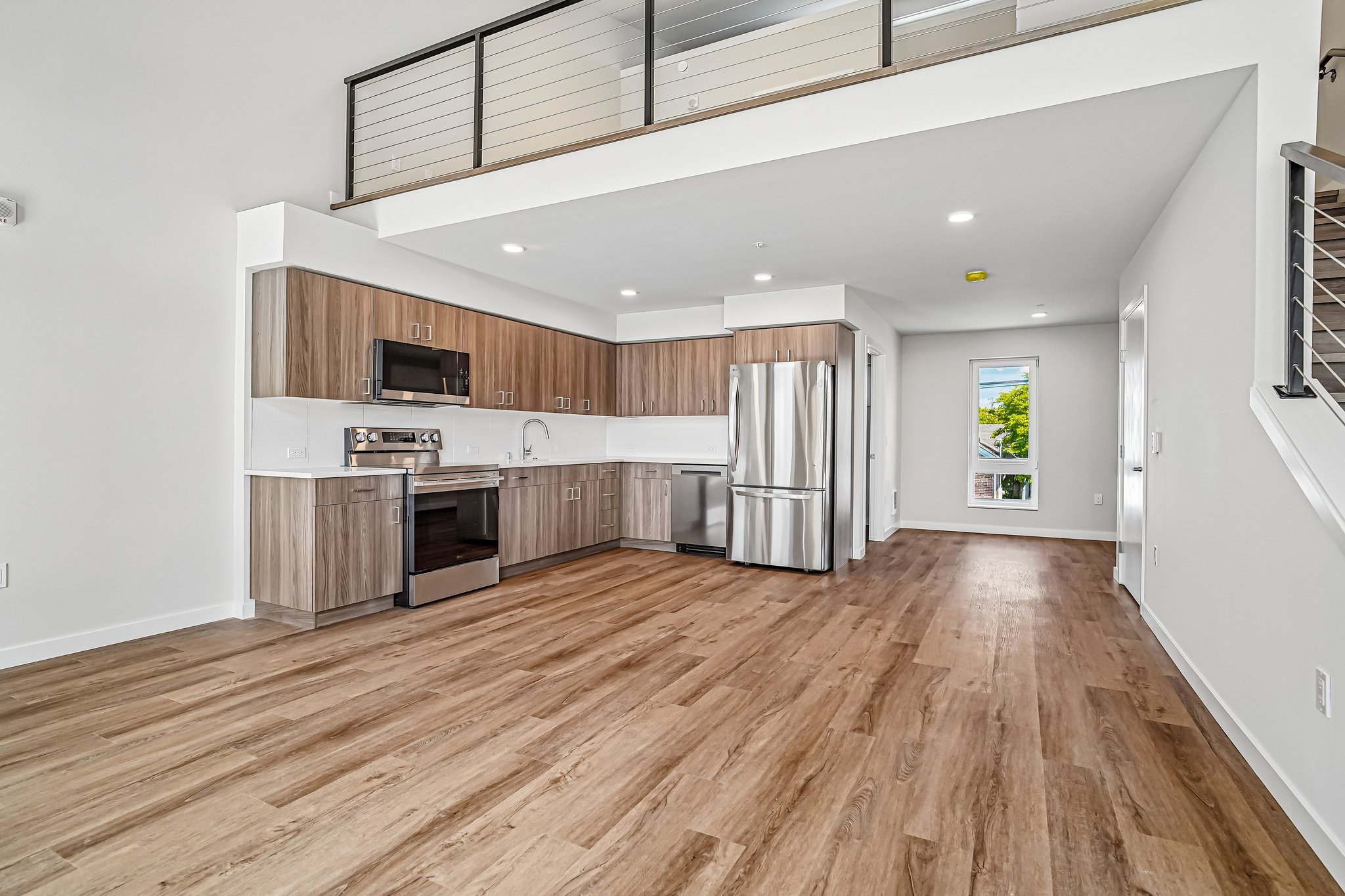 6-web-or-mls-3111 Wetmore Ave unit 324-S2105-006.jpg