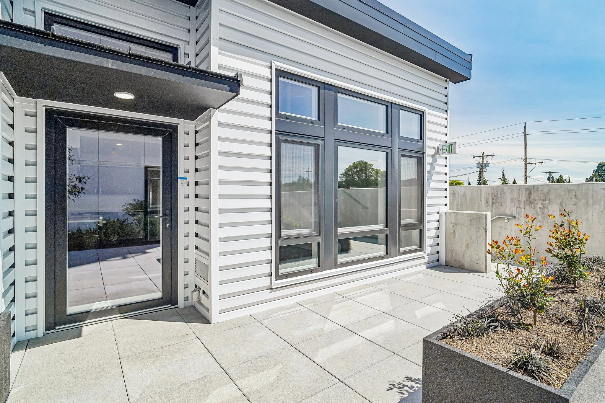 16-web-or-mls-3111 Wetmore Ave unit 324-S2105-016.jpg