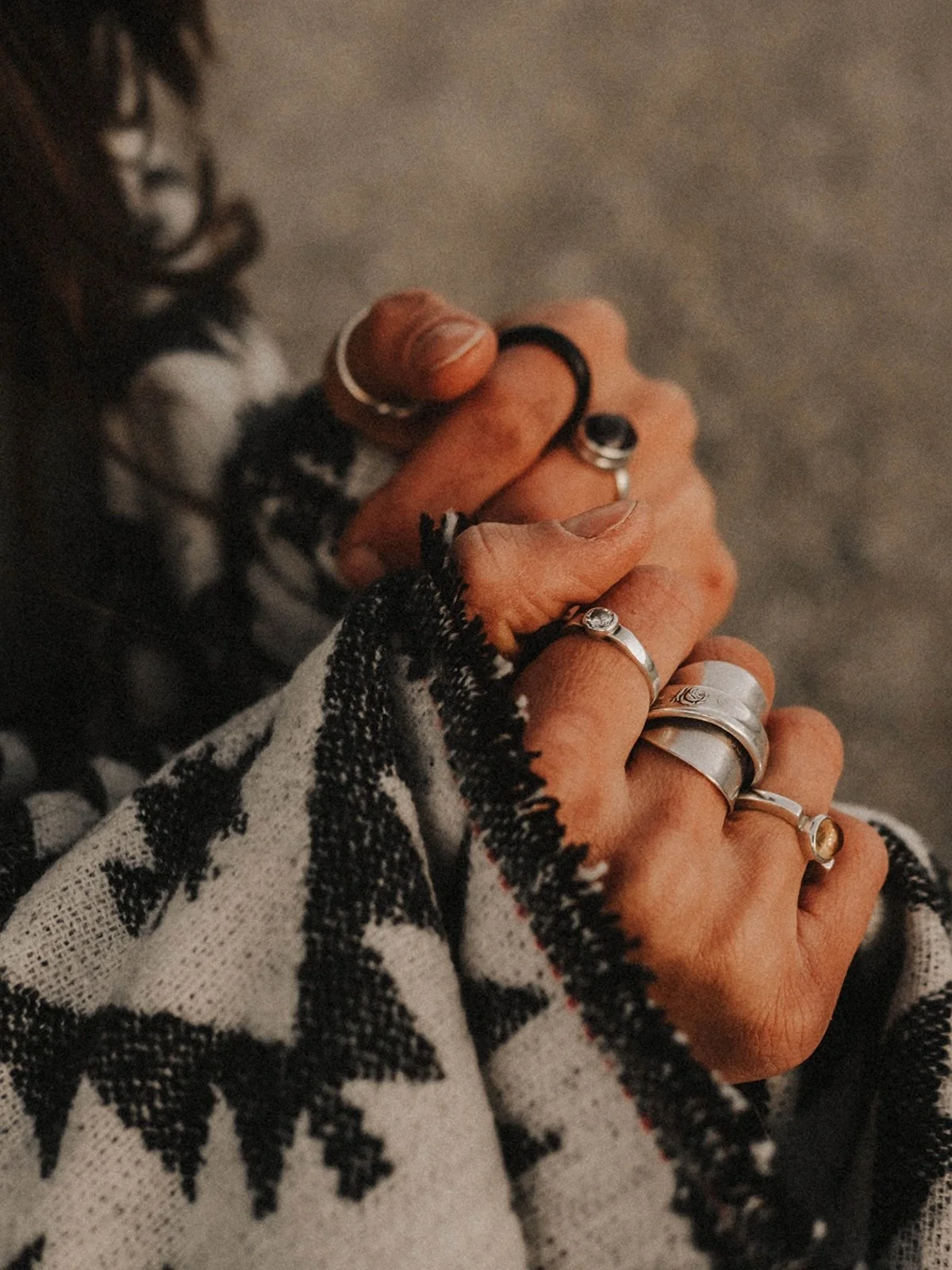 Happy 10/10 portal lovies 🌕

The end of a 9 year cycle..

The day to set intentions and prepare for new beginnings 🌸

The new moon in Libra brings balance and harmony as we close this chapter.

See you on the other side ✌🏻 

#newmoon #newmooninlib