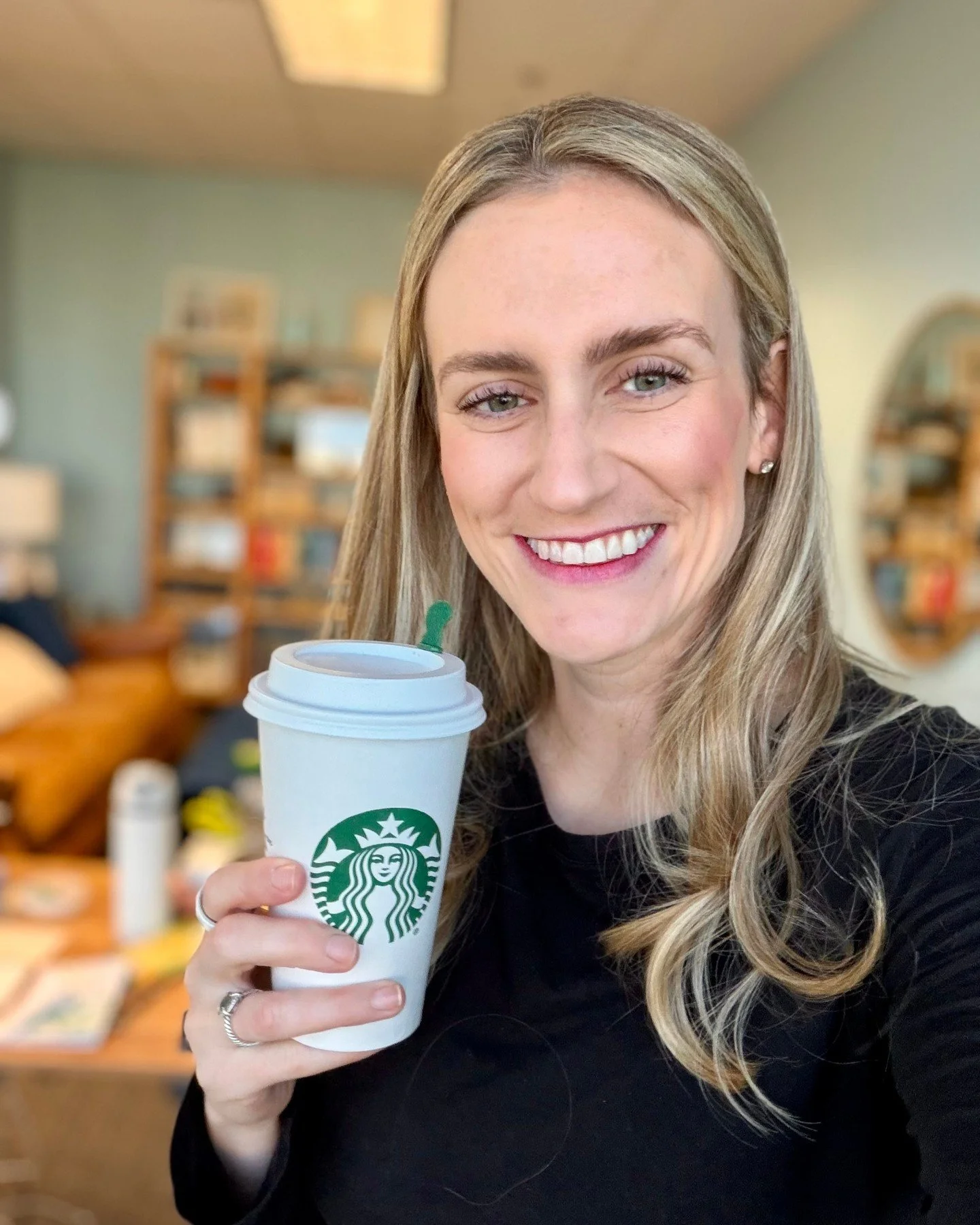 Coffee ☕ + neuroscience 🧠 = one of my favorite ways to start the day.

I recently spent a morning with the global team at Stats Perform talking about mindfulness, resilience and brain health.

As a fellow data nerd, I loved their questions:
✨ What's