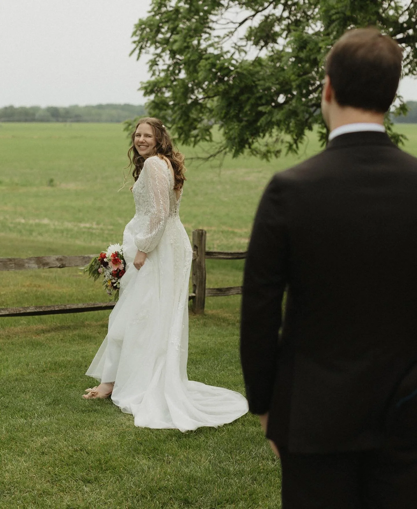 Oh man, the joy these two shared on their wedding day was so sweet to witness. 🥹 (Also featuring a fav ring shot at the end! Teehee.)

I photographed Meghan and Jonah&rsquo;s wedding last spring and was so humbled to be surrounded by such lovely hum