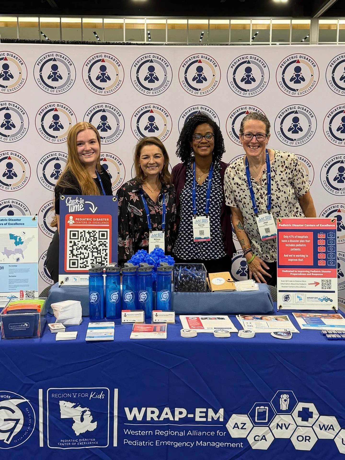 Join the @peddisastercoe and this amazing crew from Gulf 7, @regionvforkids and @wrap_em at the AAP 2025 conference - booth 468. #pedsdisaster #disasterpreparedness #pediatricready #RV4K #aap