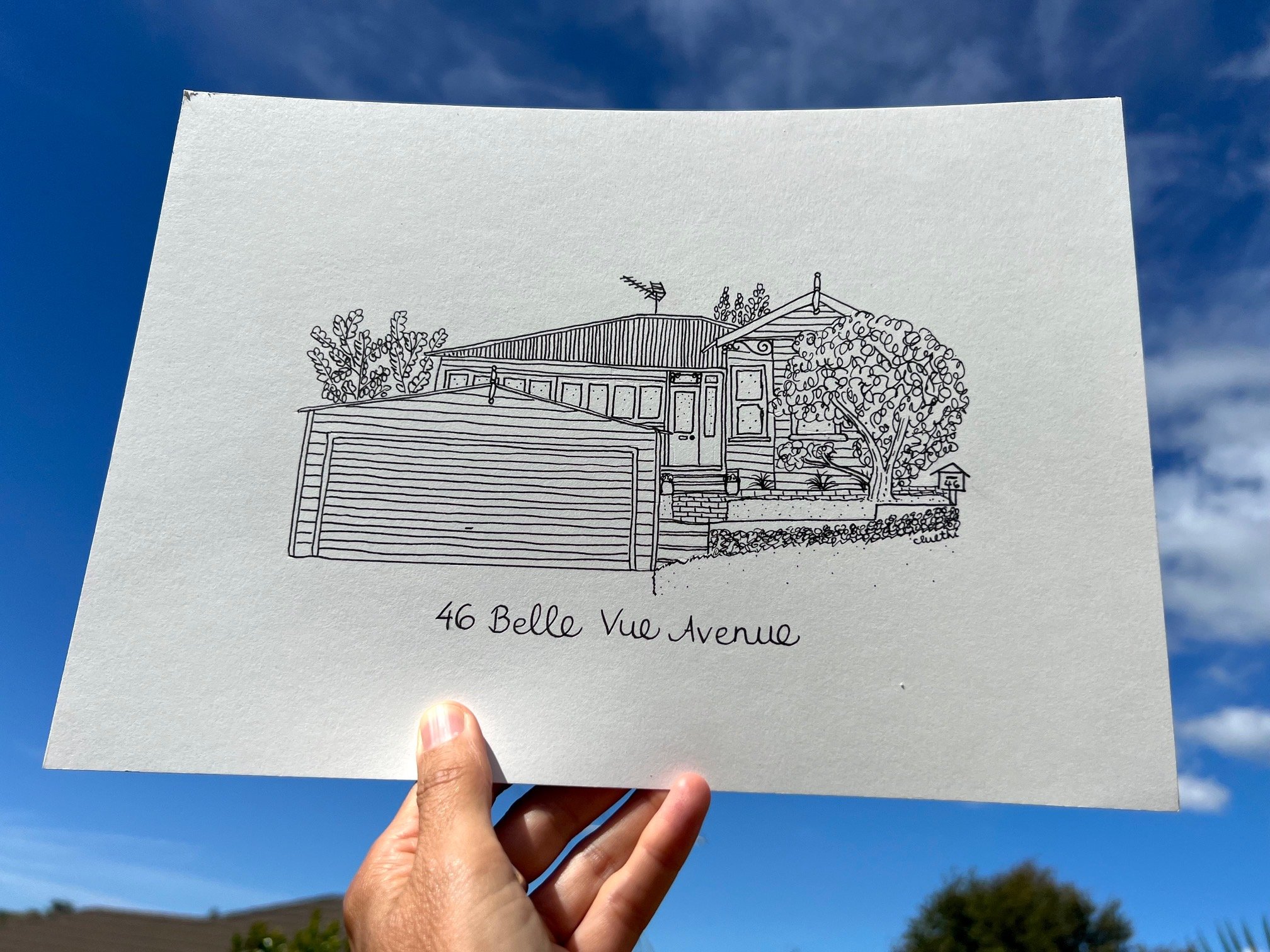 Belle-vue-house-portrait-hand.jpg