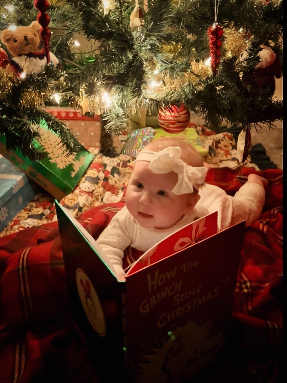 ✨Christmas Evie✨🎄