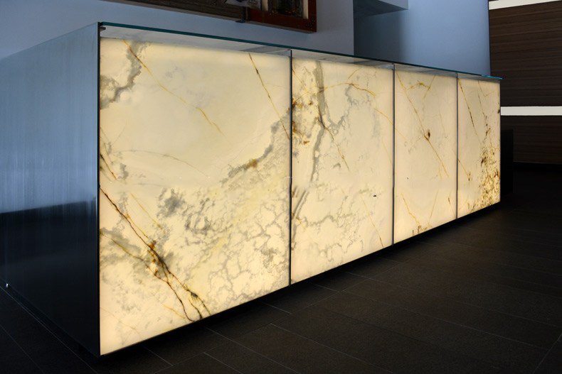 backlit-onyx-slabs-led-lights-onyx-slabs-counterstops-tabletops-17.jpg