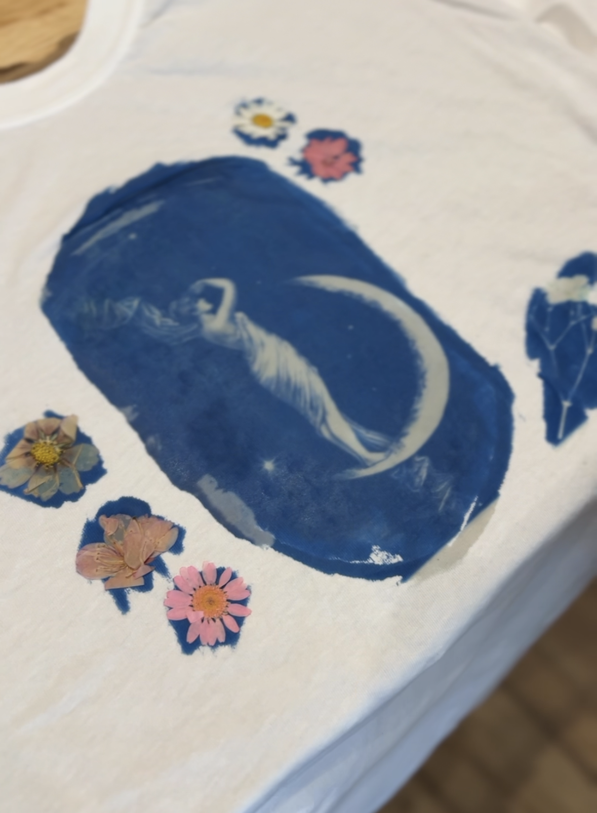 Cyanotype on Tote Bags @ World Heritage OFFICE