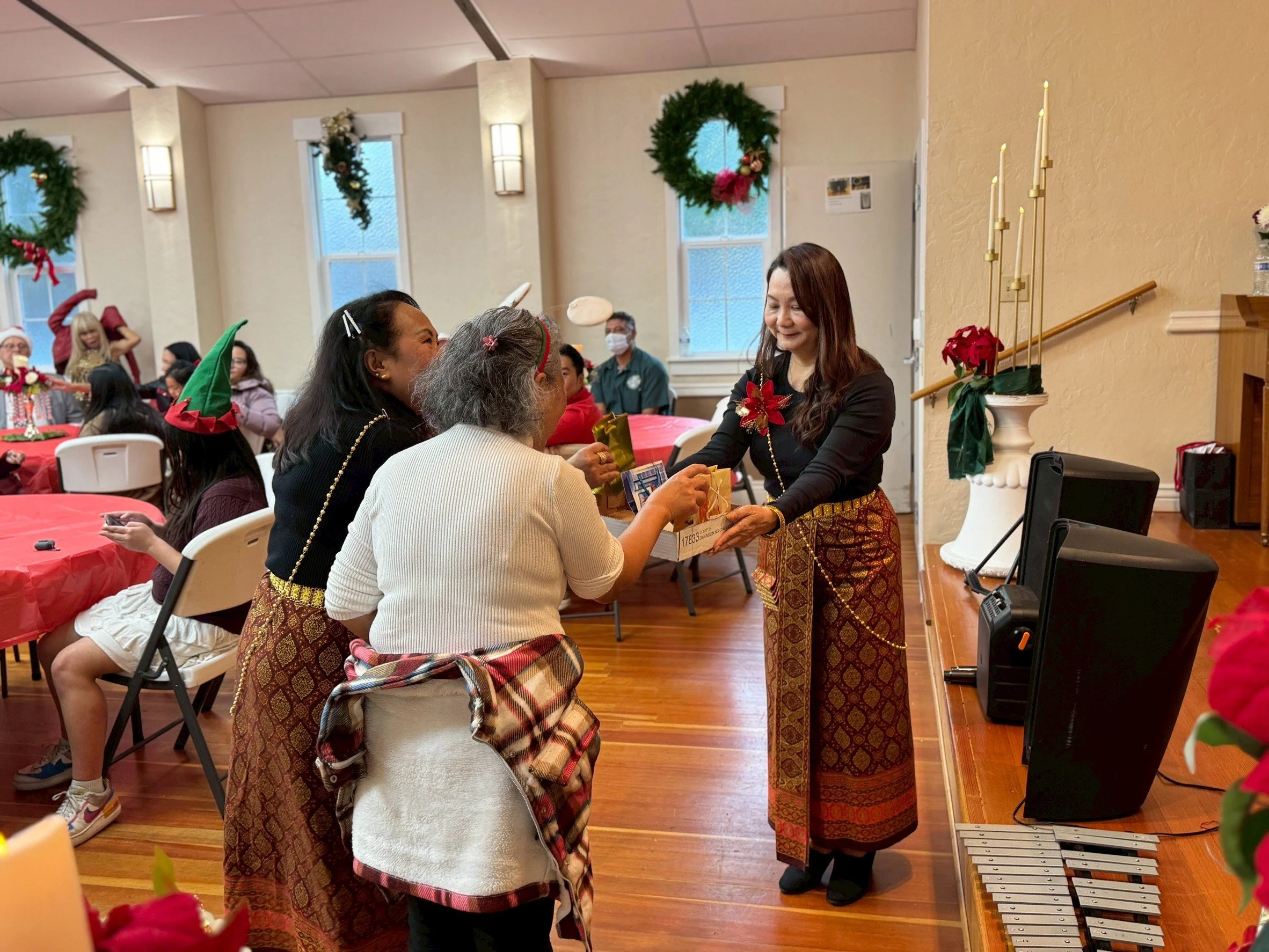 LINE_ALBUM_2025 Christmas Celebration_251223_3.jpg