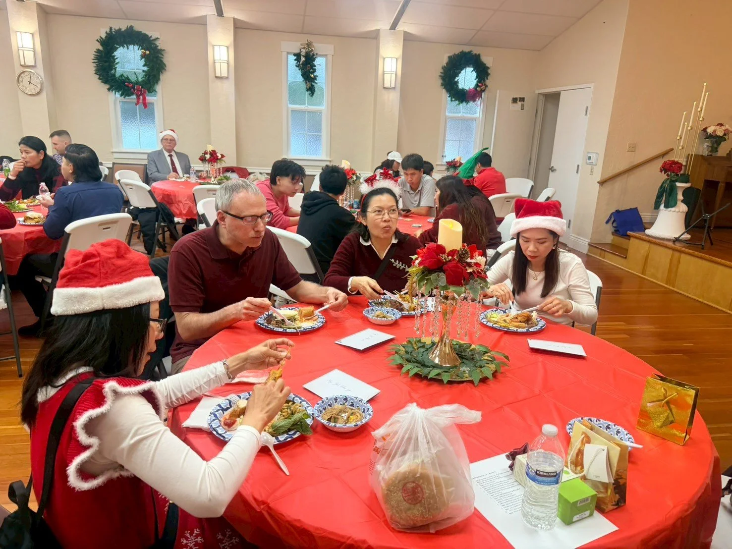 LINE_ALBUM_2025 Christmas Celebration_251223_131.jpg