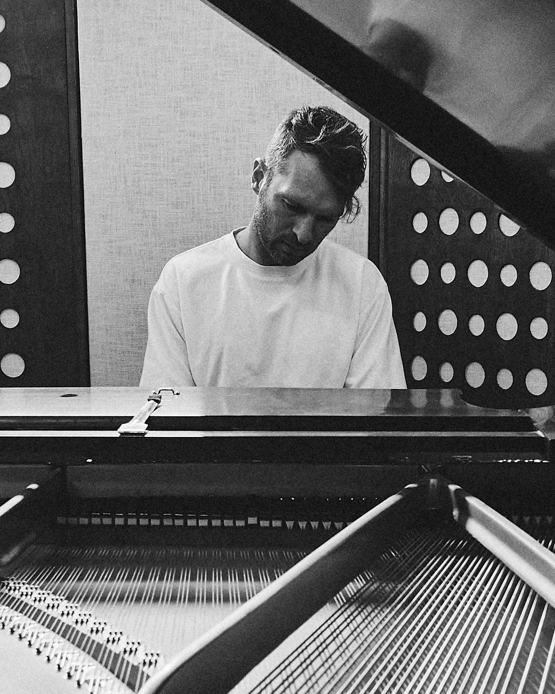 NEW SINGLE ‘KIMMY’ FROM FORTHCOMING ALBUM SPA