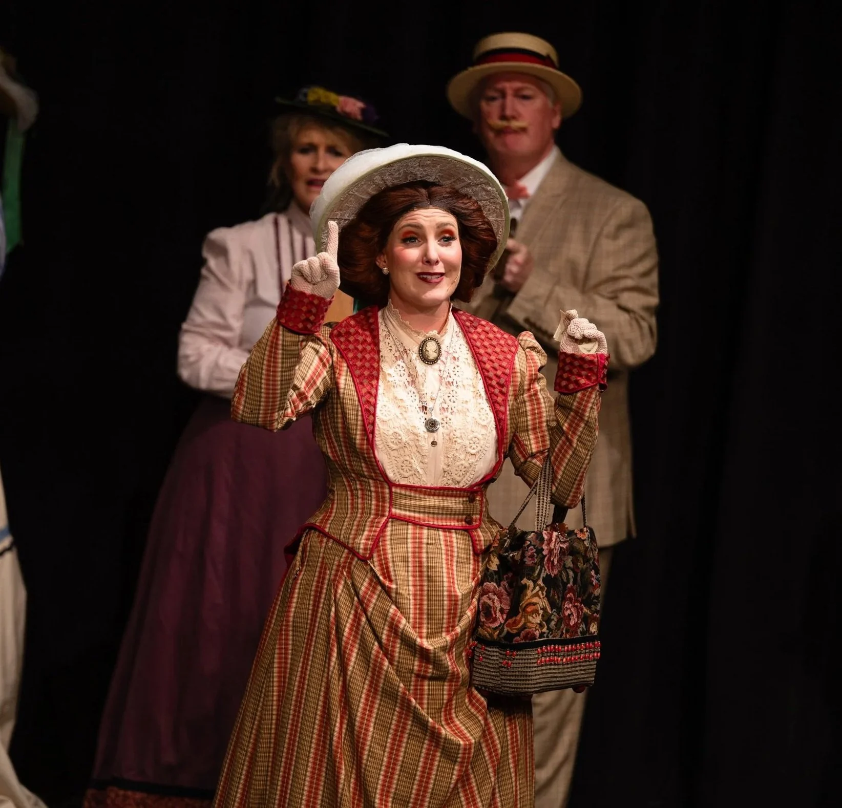 Hello, Dolly!-6.jpg