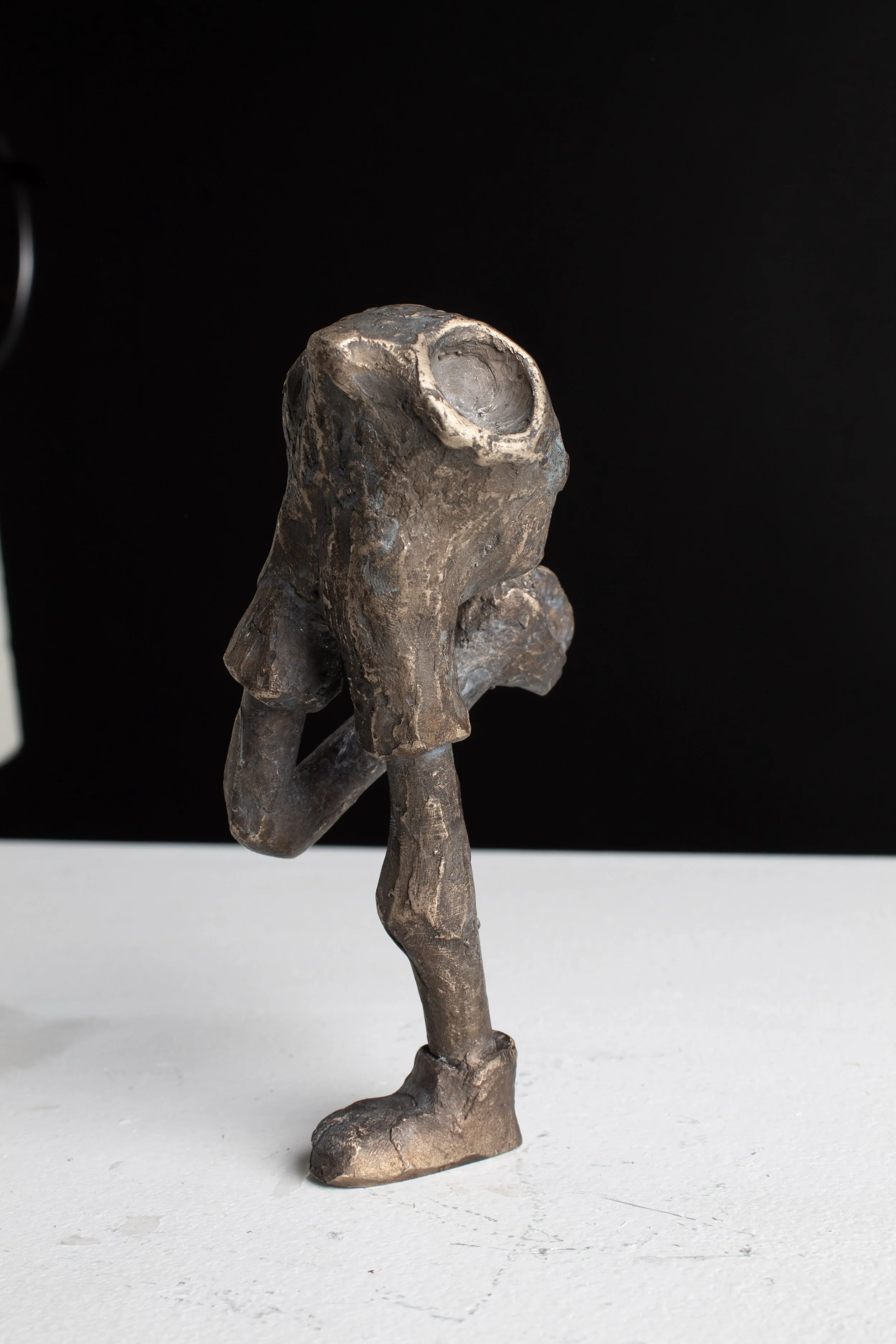 la-la (2024), patinated cast bronze