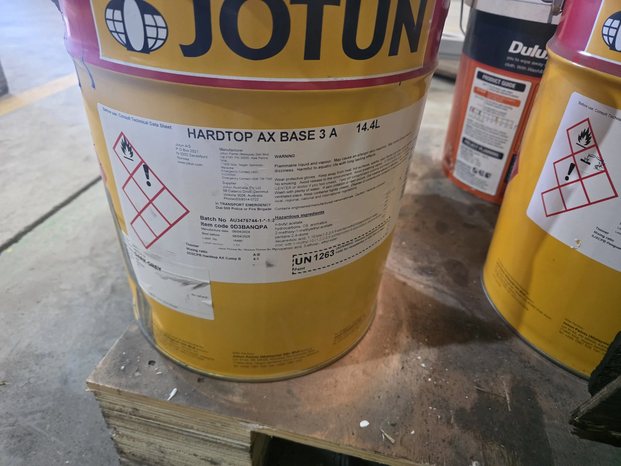 Two part epoxy paint that contains isocyanates identified during occupational hygiene assessment