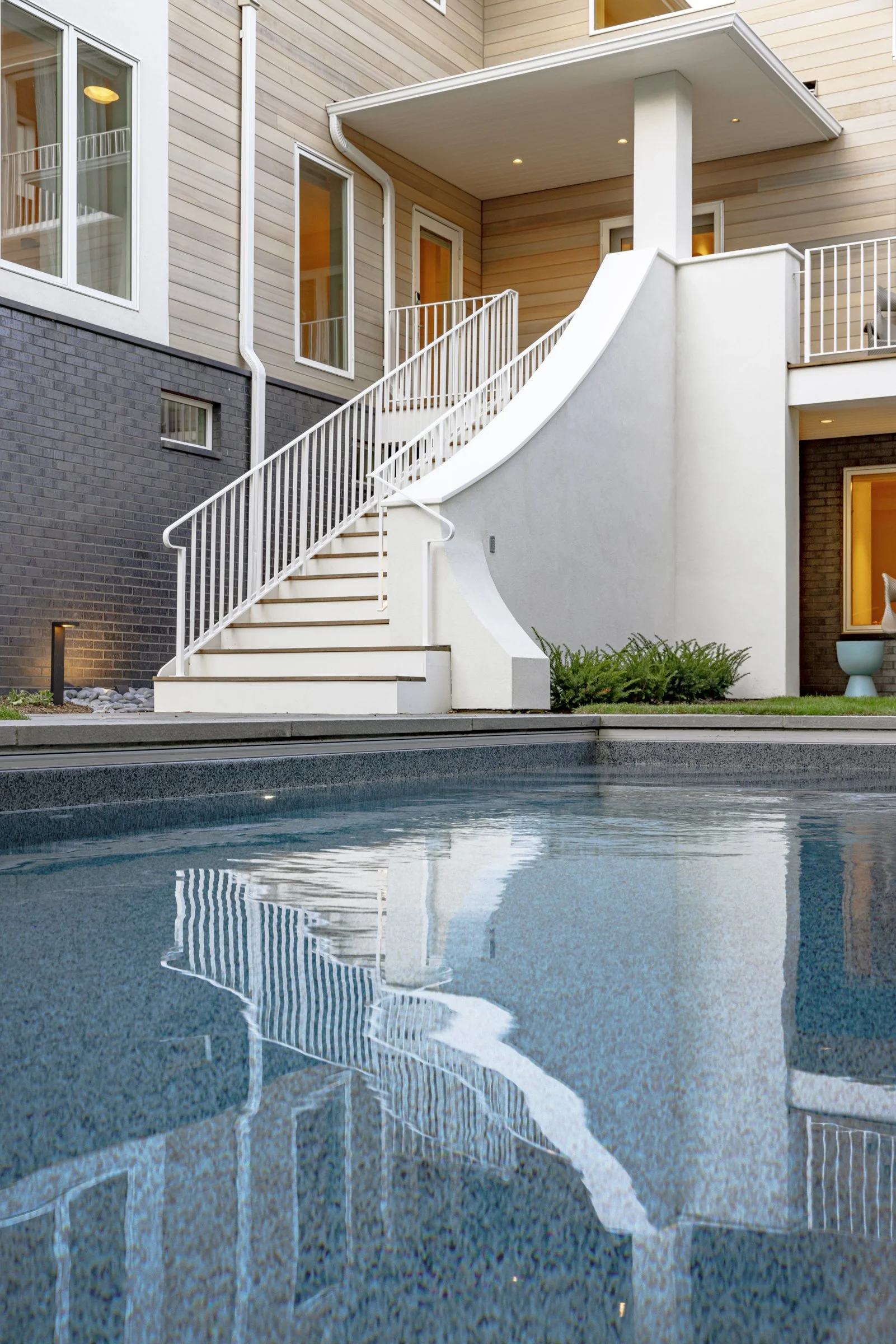 Exteriors_2214 Cedar Lake_014.jpg