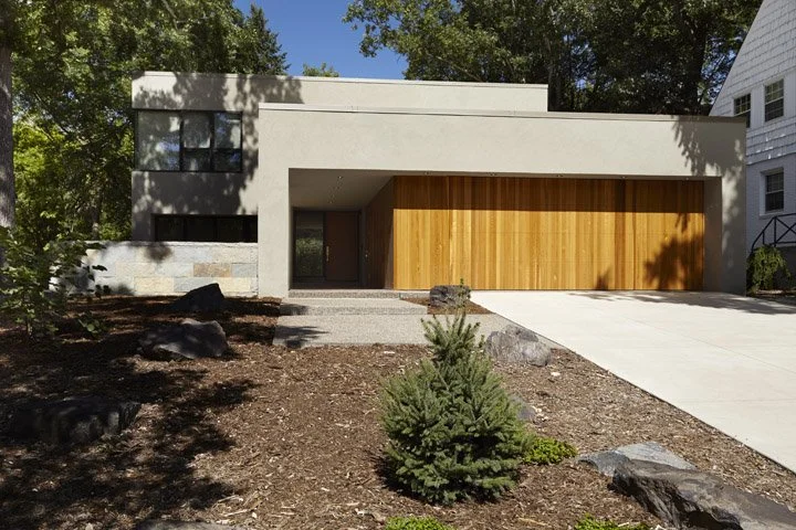 Exterior 1.jpg