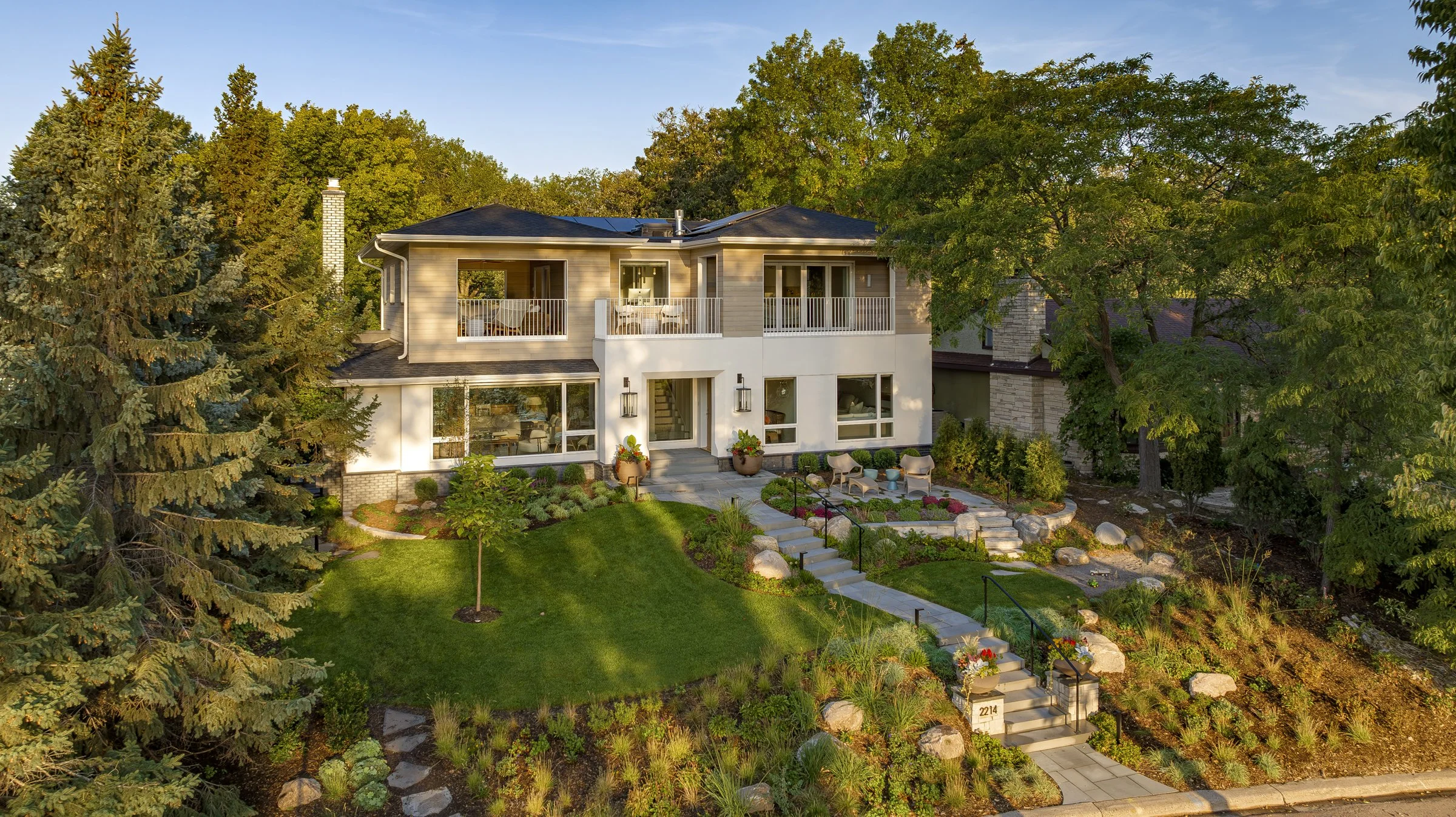Exteriors_2214 Cedar Lake_007.jpg
