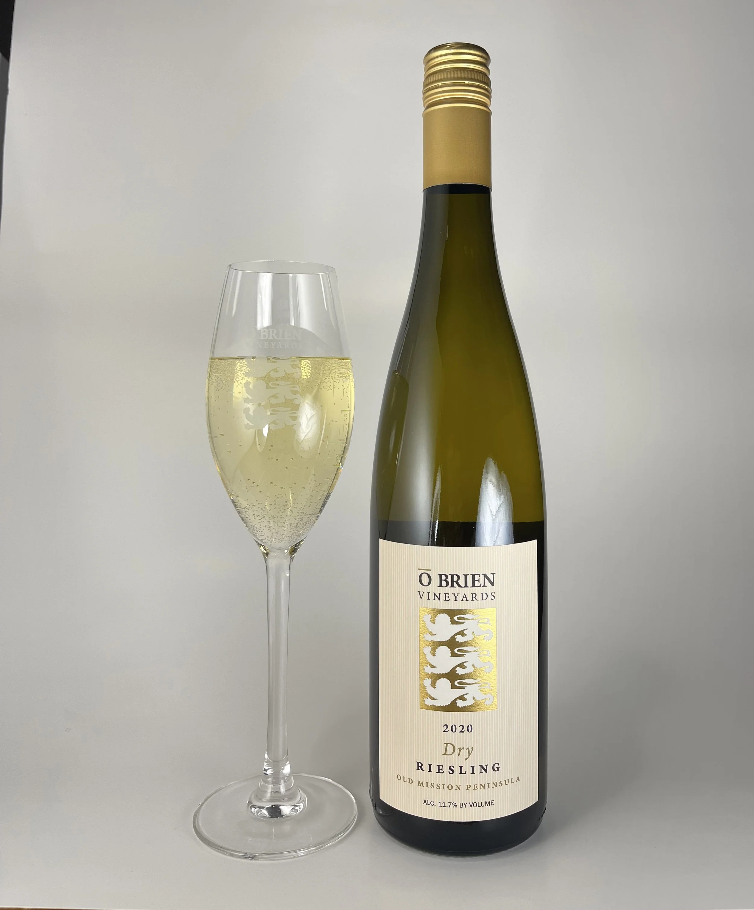 2020Riesling_WGlass.jpg
