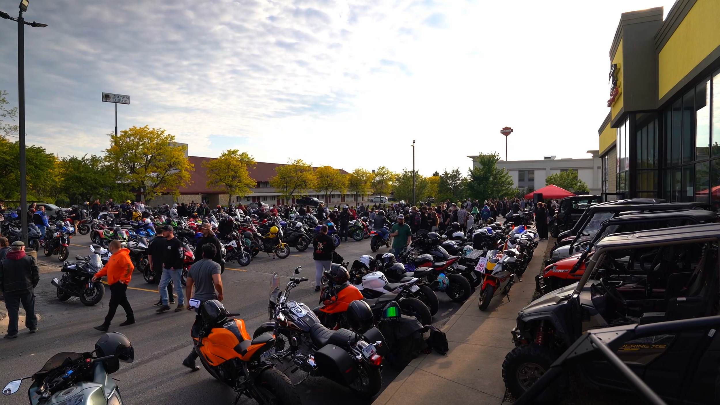 THE NEO SUPERSPORTS 2026 SEASON OPENER BIKE NIGHT! (1000+ BIKES!)