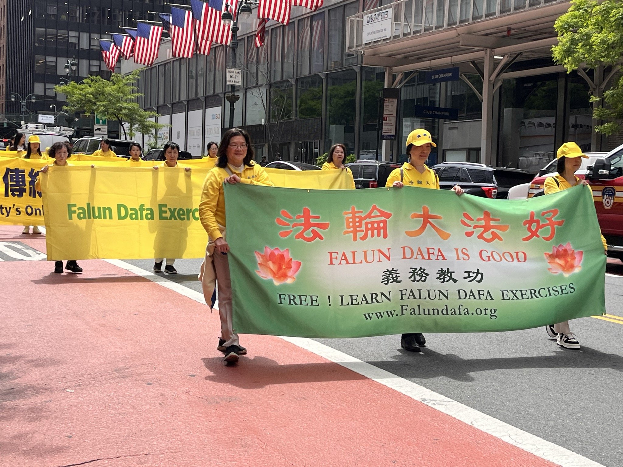 1. World Falun Dafa Day Parade in Manhattan 2.jpeg