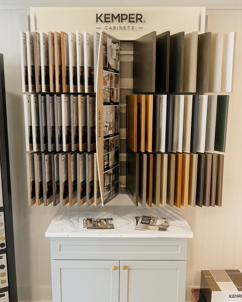 📣 BIG NEWS: Kemper Cabinets are HERE &ndash; and 15% OFF!
Now through 𝐉𝐮𝐥𝐲 𝟐𝟏𝐬𝐭, enjoy 𝟏𝟓% 𝐨𝐟𝐟 our newest cabinet line: 𝐊𝐞𝐦𝐩𝐞𝐫 𝐂𝐚𝐛𝐢𝐧𝐞𝐭𝐬, now on display at Studio MWR.

This line brings together timeless design, quality cra