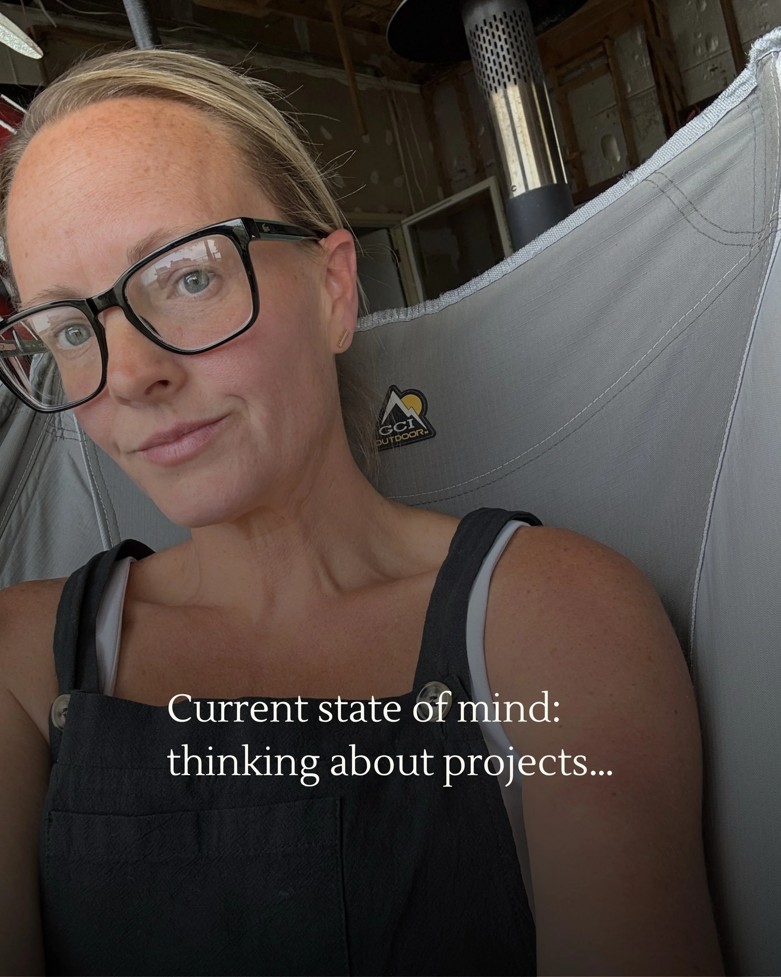 Most people have random thoughts. I have&hellip; 
&bull; Floor plans
&bull; Material palettes
&bull; Imaginary remodels 
running through my head all day long. 🤍
.
.
.
.
.
#studiomwr #designbuild #interiordesign #currentstateofmind #fridayvibes