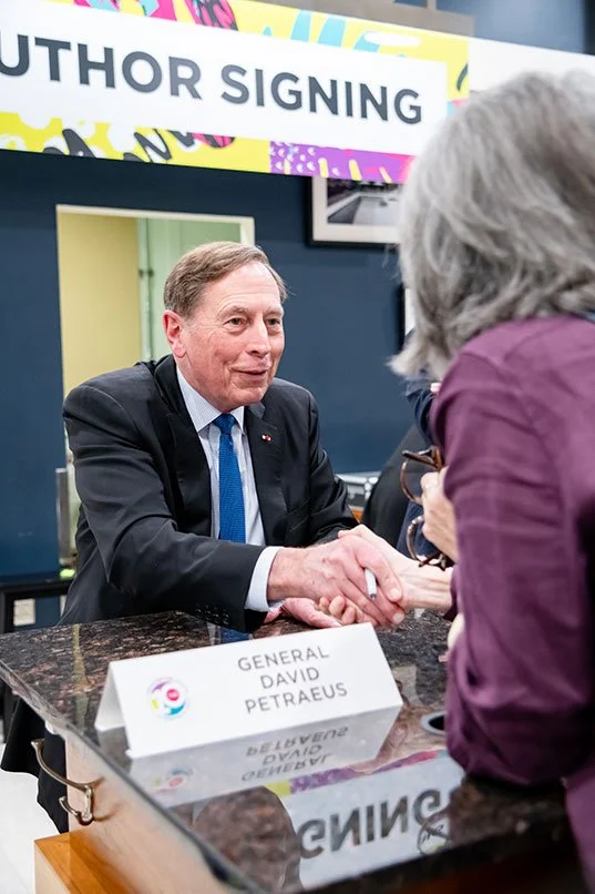 Petraeus-Book.jpg