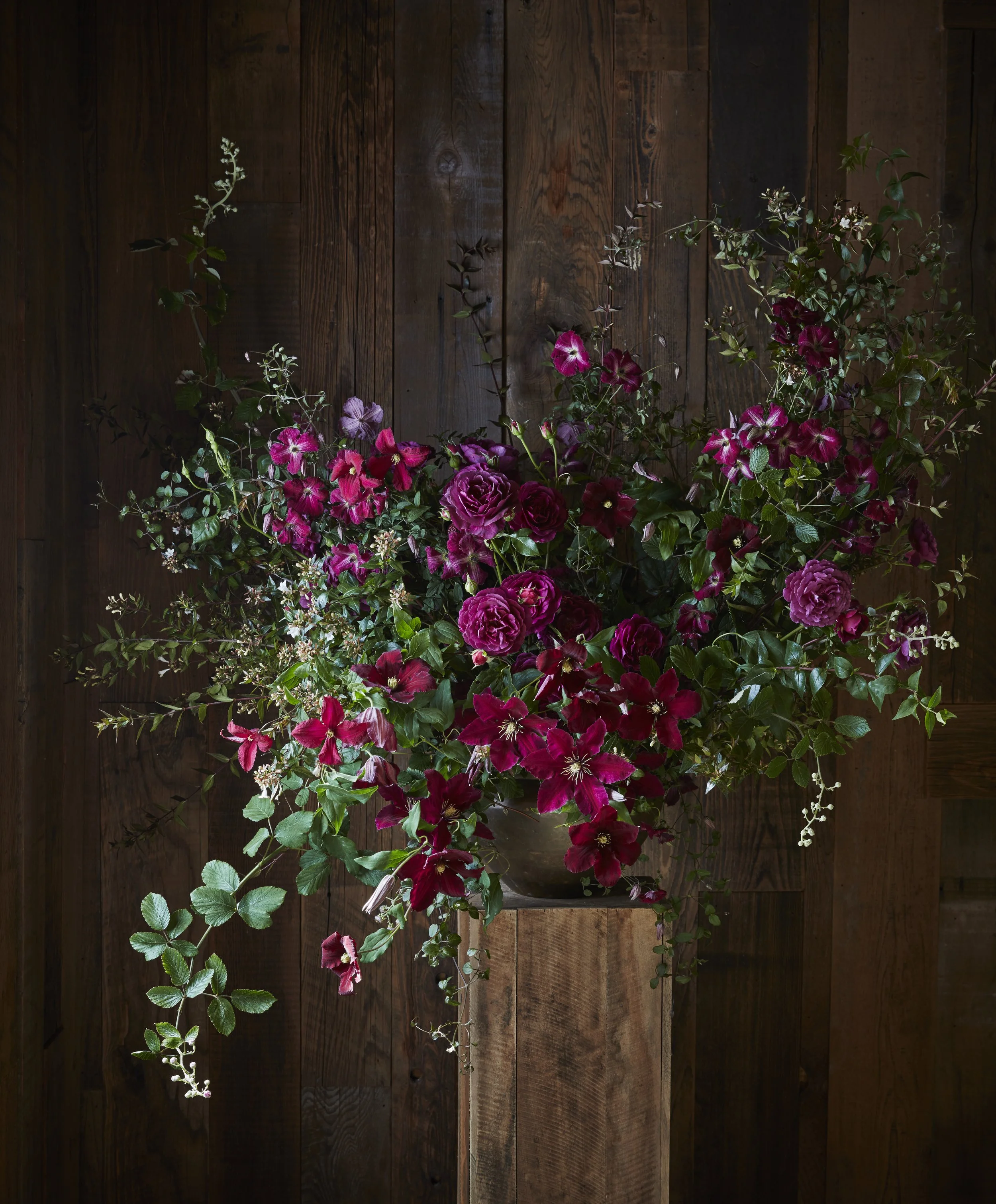 RosesClematisArrangement_011_NMN_7213.jpg