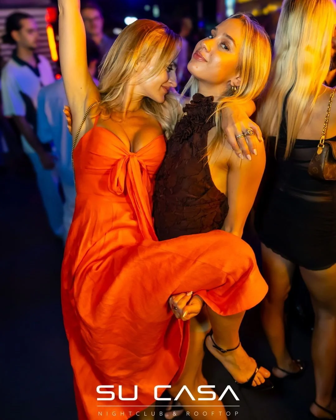 When bestie gives you that side eye when you start talking about Sundays at Su 👀 

Pick up your golden wristband at the door to access all of the perks x

VIP Guest List + Booth Bookings via link in bio 🔗