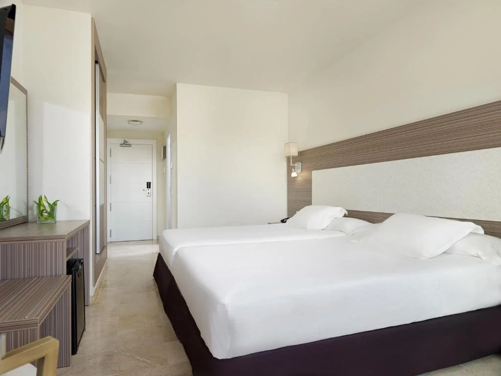 H10 CAMBRILS PLAYA CYCLING HOTEL7.jpg