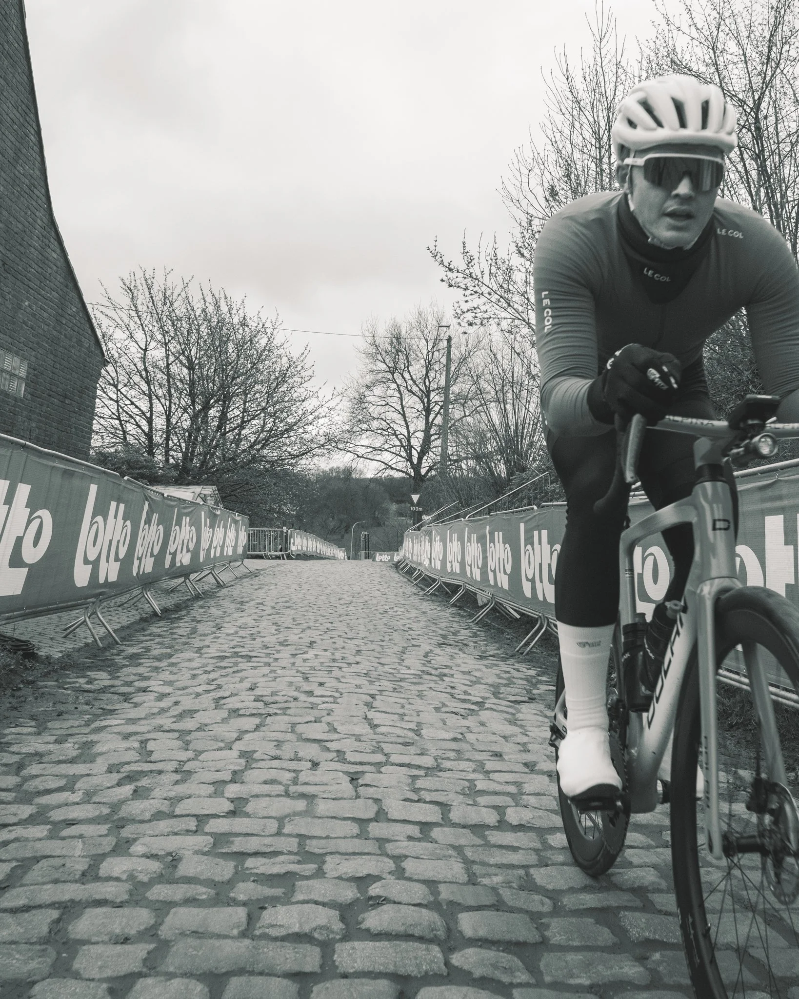 Ronde van Vlaanderen 2026-29.jpg