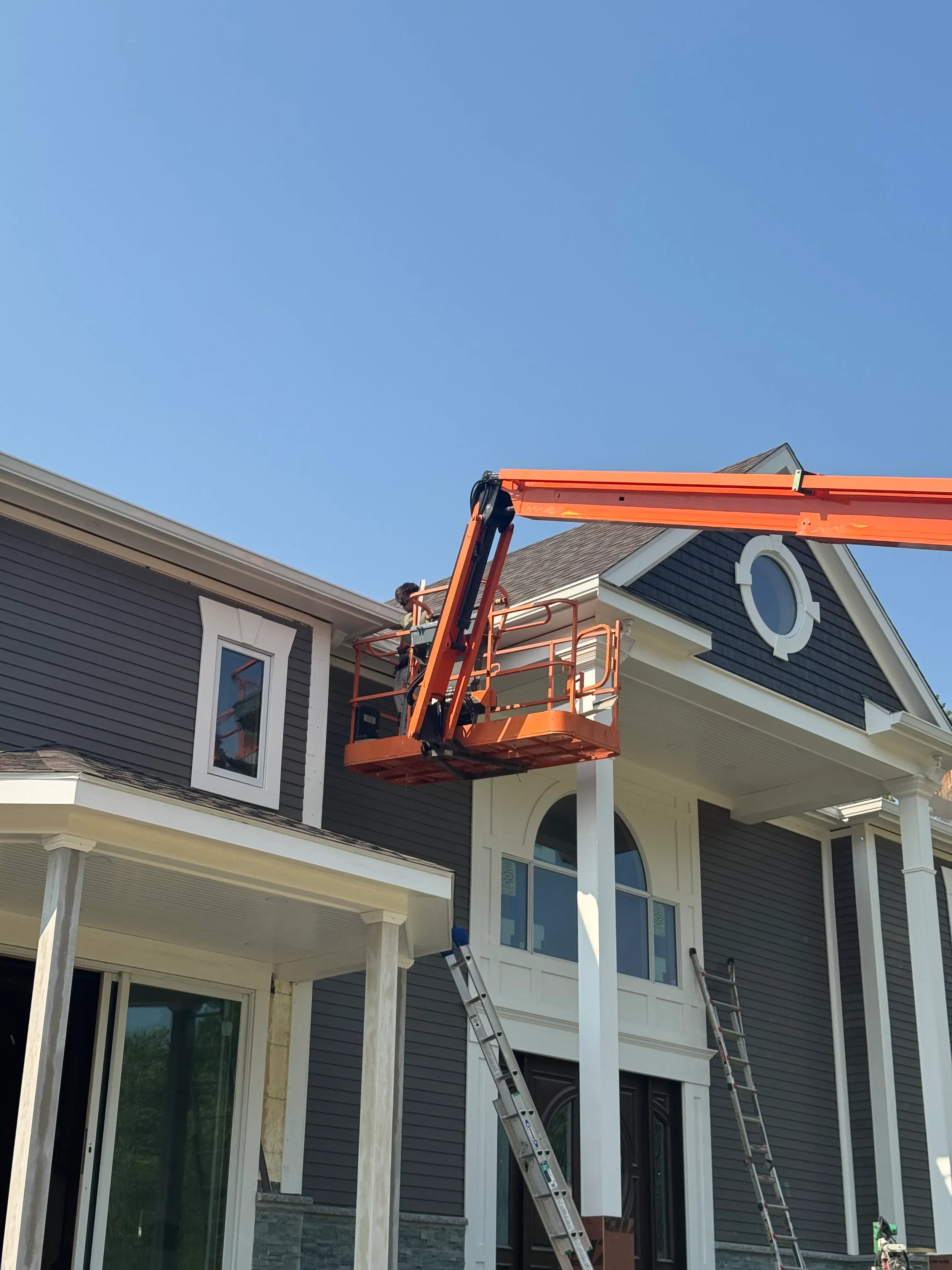 aluminum seamless gutters installed to improve water drainage in Easthampton MA