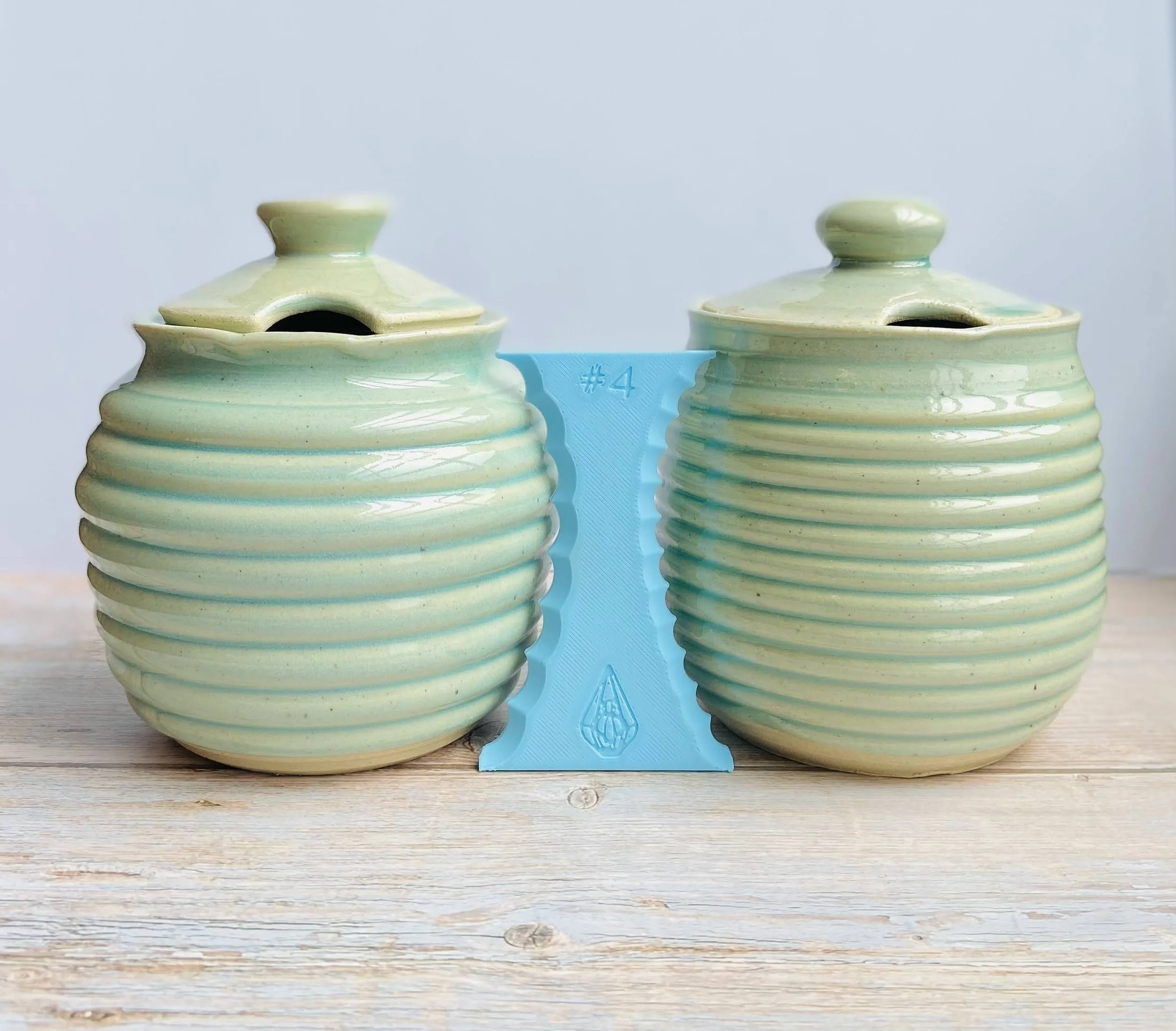 Small Honey Pot Rib #4
