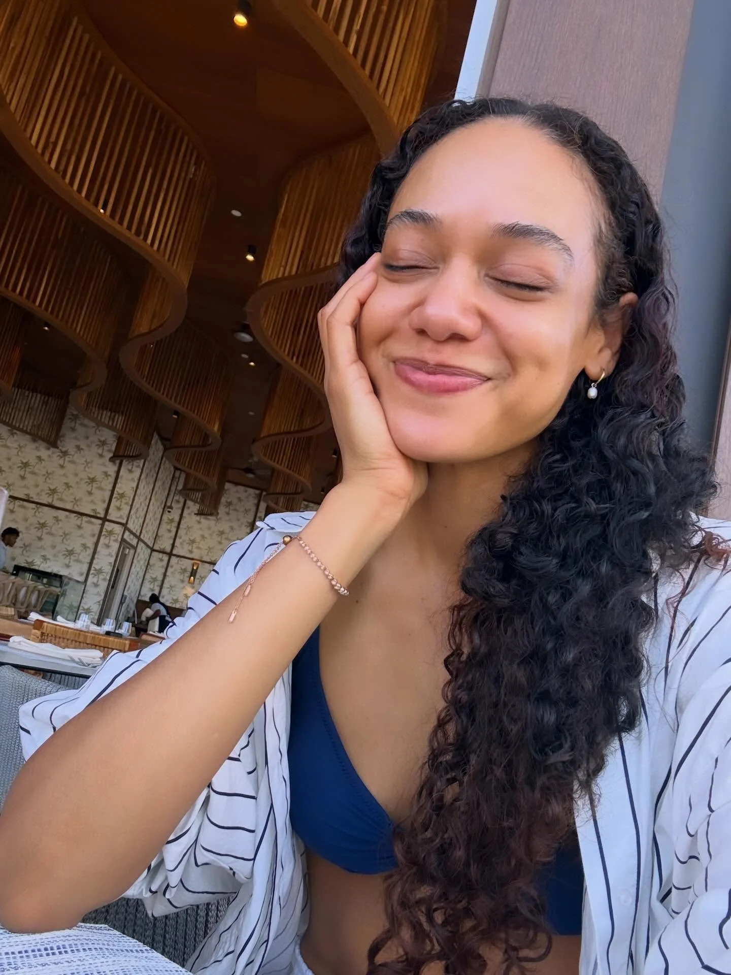 1. February 14th, 2026
2. 🏝️
3. papaya
4. con t&iacute;a
5. con prima
6. con abuelo
7. 🏝️
8. a cenar 
9. 🌊
10. goldo 
11. una cueva
12. snack
13. snack
14. 🌊🏝️
15. snack
16. con mami 
17. 🏝️🏝️🏝️
18. 🌊🌊🌊
19. 🌈