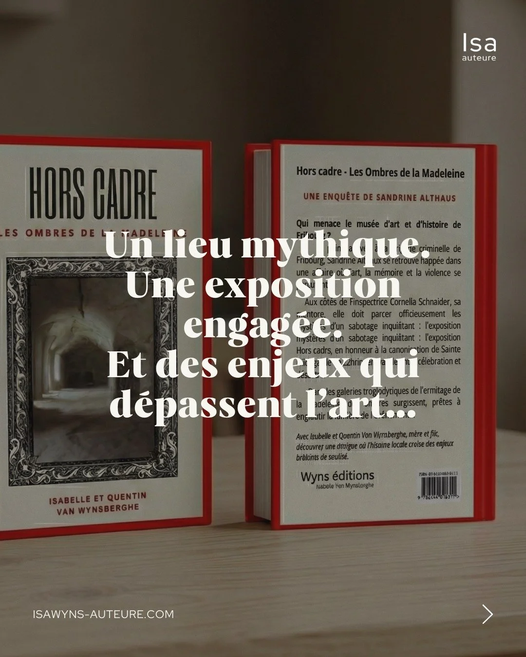 Hors cadre arrive en librairie dans quelques jours&hellip; 📖✨

Un polar n&eacute; de rencontres, de voix f&eacute;minines et d&rsquo;un besoin d&rsquo;&eacute;crire autrement.

Merci d&rsquo;accompagner cette sortie, par votre curiosit&eacute; et vo