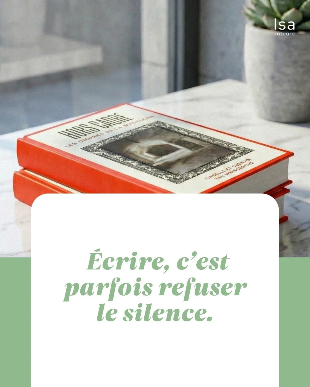 Le 8 mars nous rappelle que les voix des femmes comptent, en litt&eacute;rature comme ailleurs. ✊📚

Hors cadre est une fiction, mais nourrie de r&eacute;alit&eacute;s bien pr&eacute;sentes. &Eacute;crire, parfois, c&rsquo;est refuser de d&eacute;tou