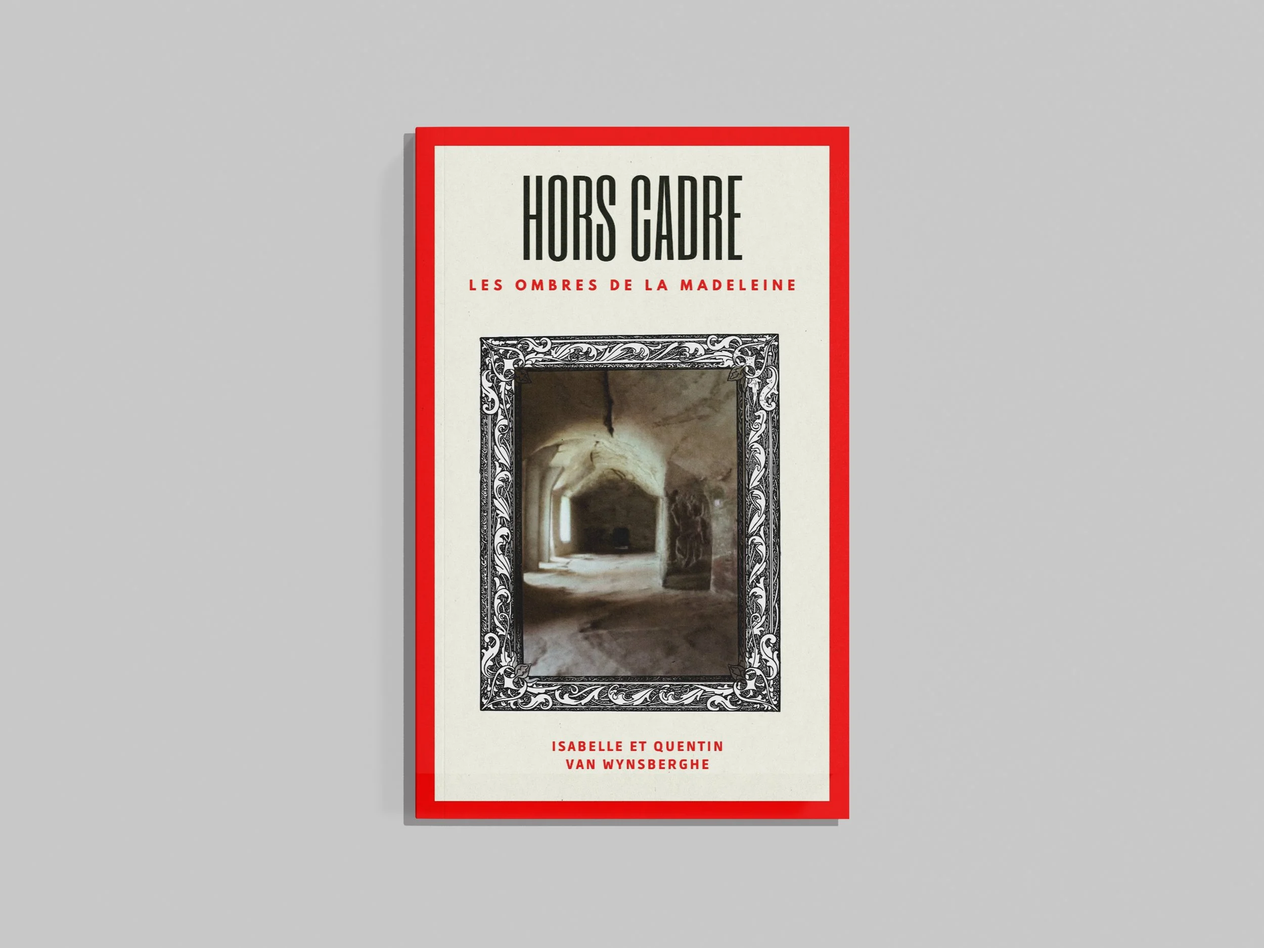 Hors cadre - Les Ombres de la Madeleine : Une enquête de Sandrine Althaus