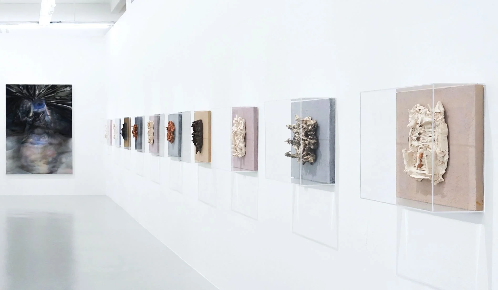 Ruben Pang, Amphibian , 2021, exhibition installation view. Image courtesy of the artist and Yavuz Gallery.