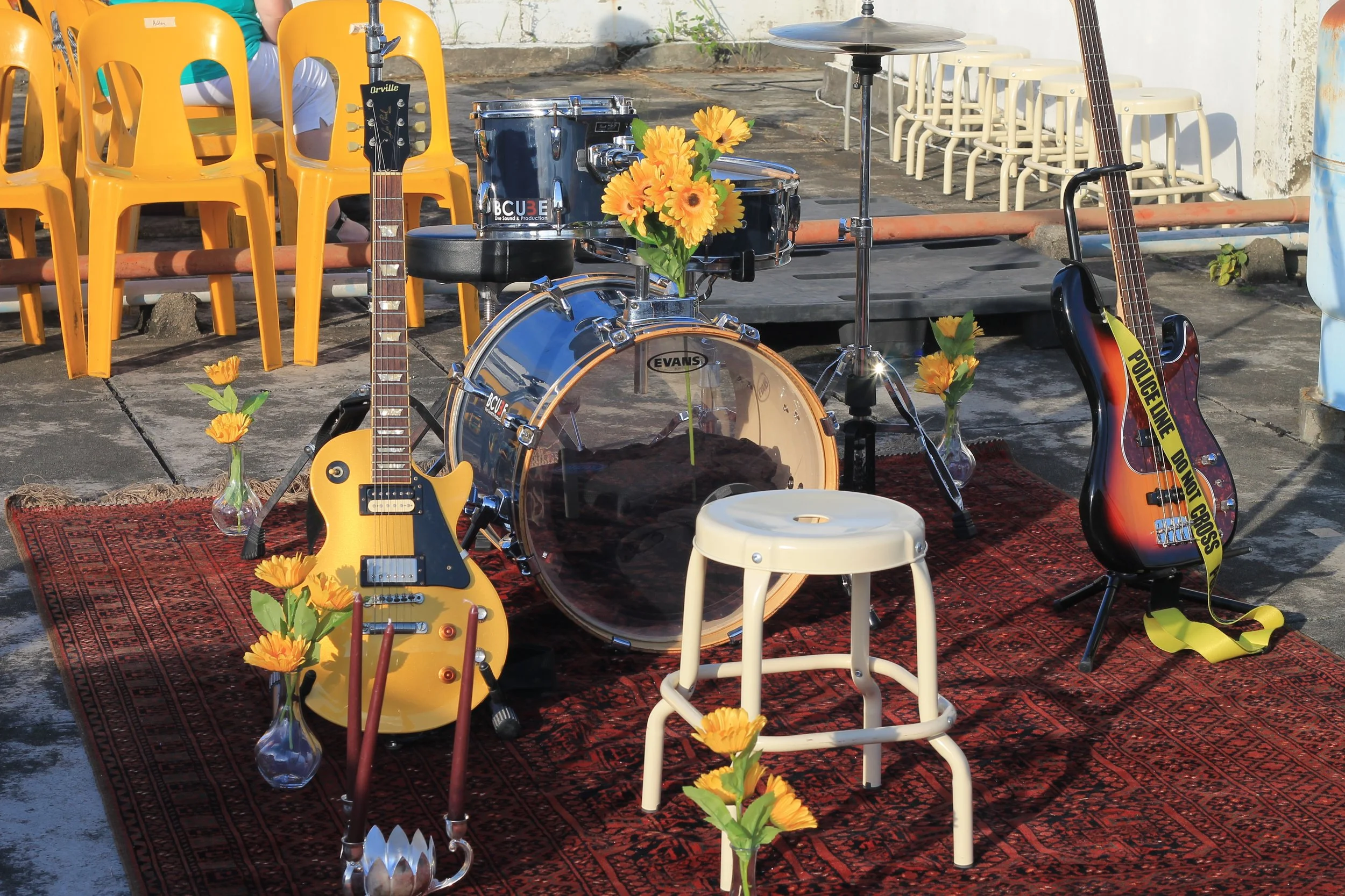  Behind the scenes at YIB’s first show  Honey Memory , 2017. Image courtesy of YIB. 