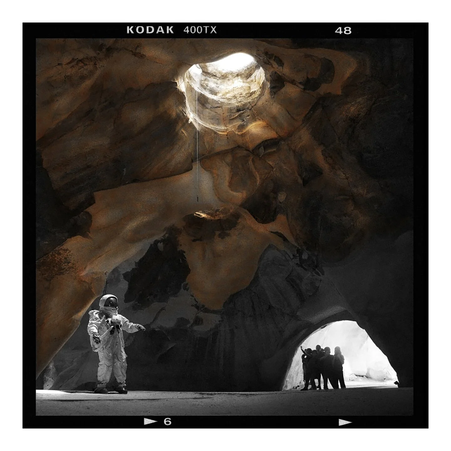 Emmanuel Tolentino Santos ‘Shadow Earth’ at Art Porters Gallery
