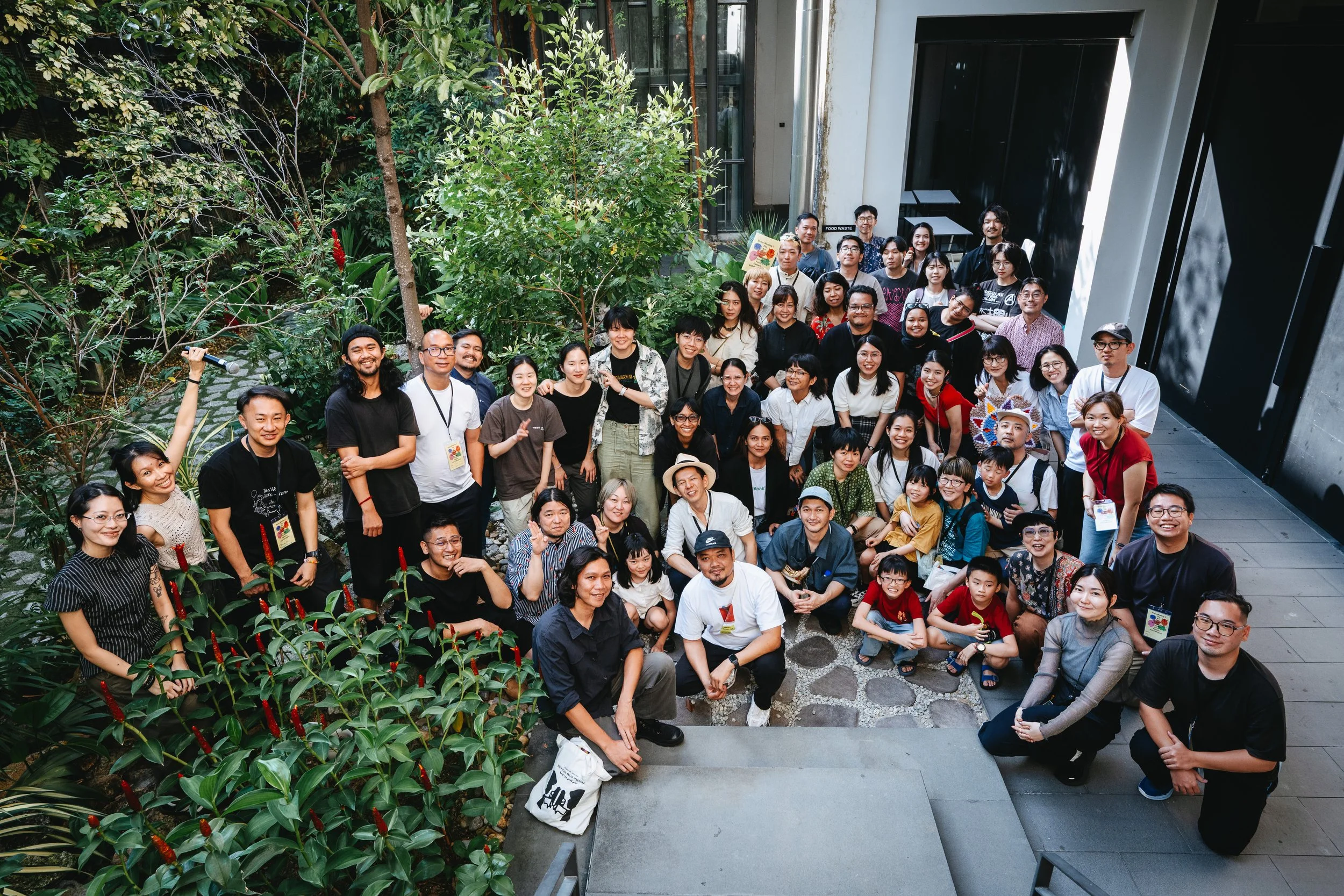 Share-Meeting 3, group photo of participants and organisers. Image courtesy of Share-Meeting 3.