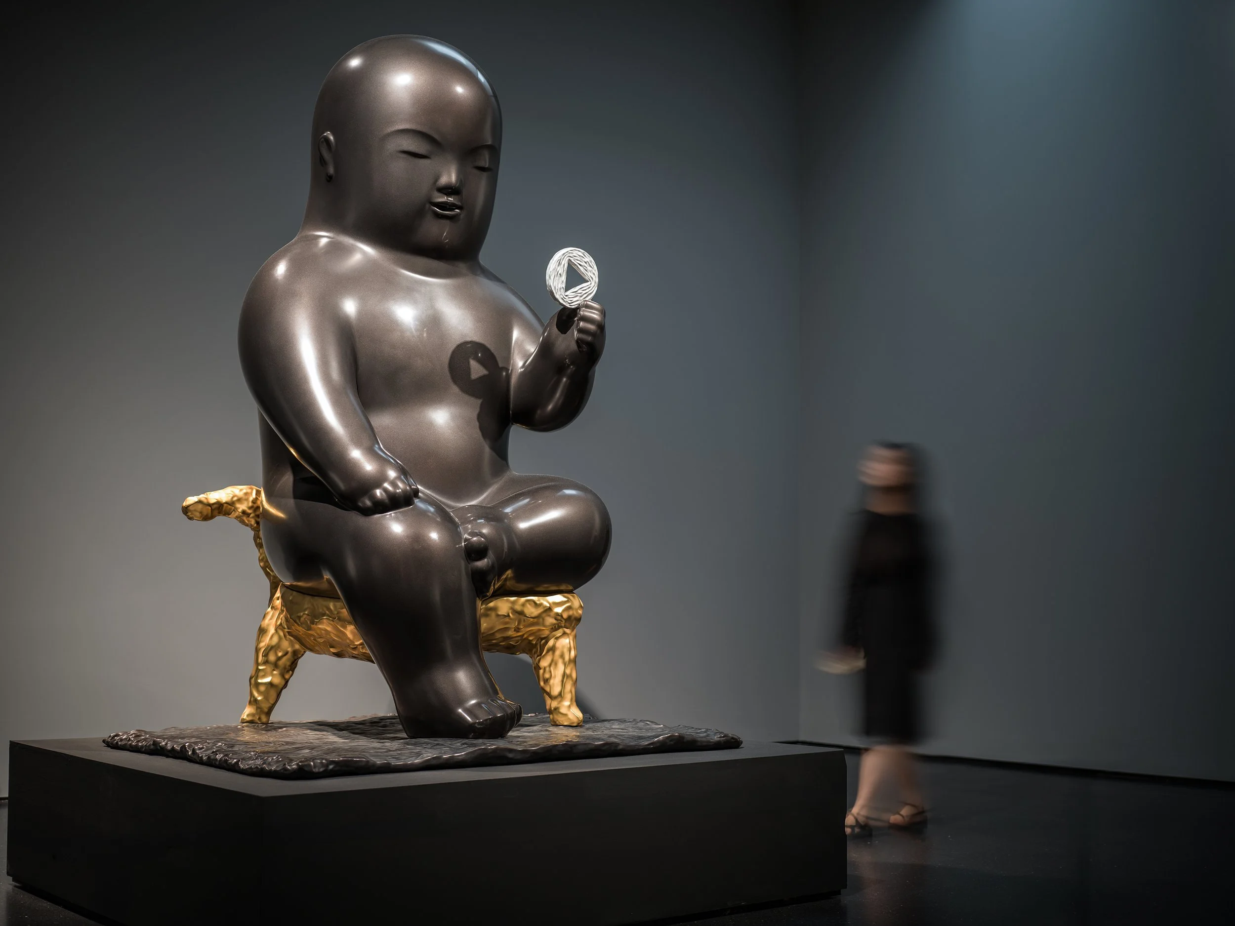Li Chen, 金剛座．我聞 The Throne of Speech, 2021, bronze, 167 x 137 x 235cm, installation view at Guangdong Museum of Art, Li Chen: Spiritual Journey through the Great Ether (2026). Image courtesy of Asia Art Center.