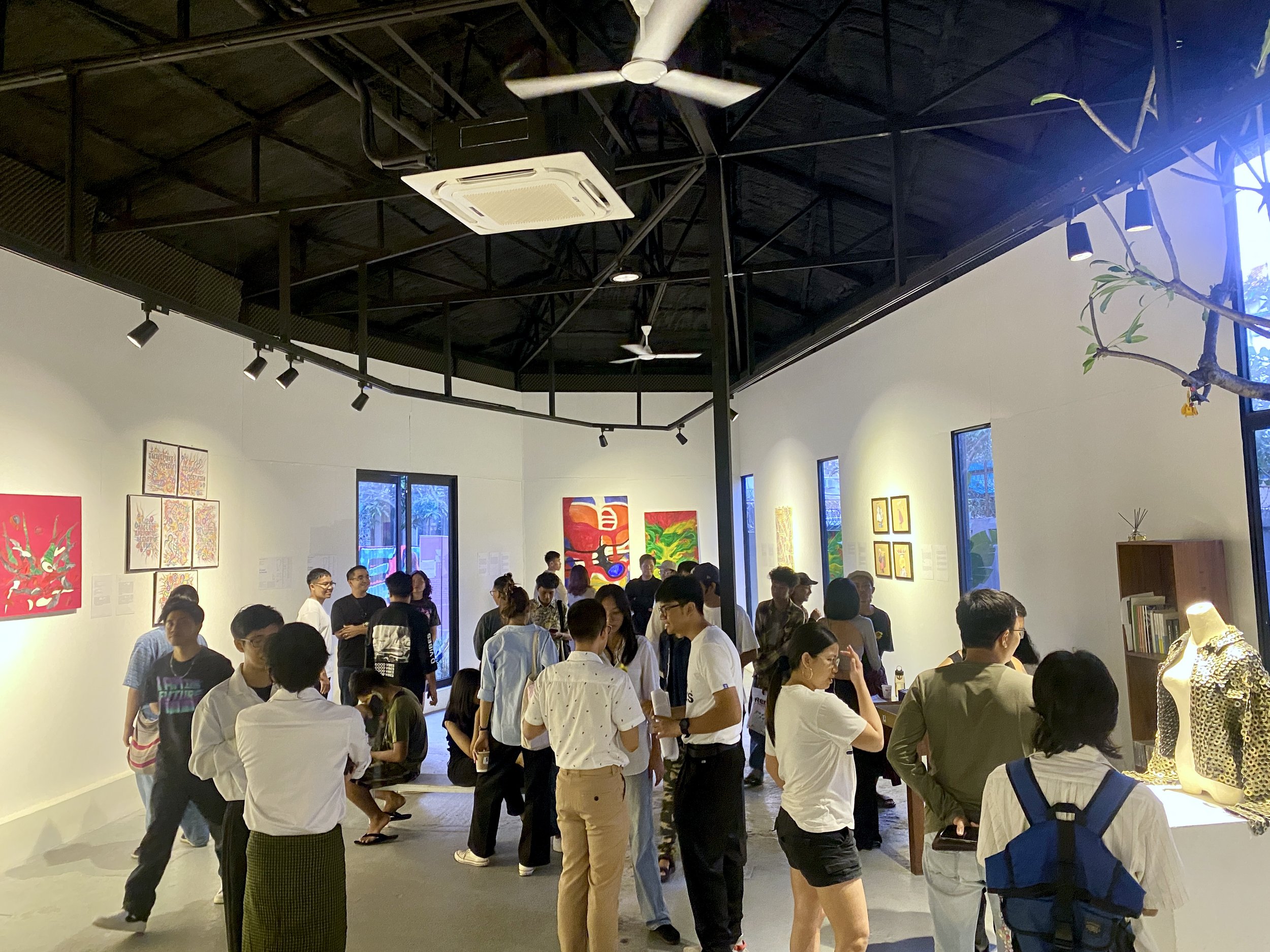 Be All Ears, 2023, exhibition showcase. Image courtesy of Spaces-31.