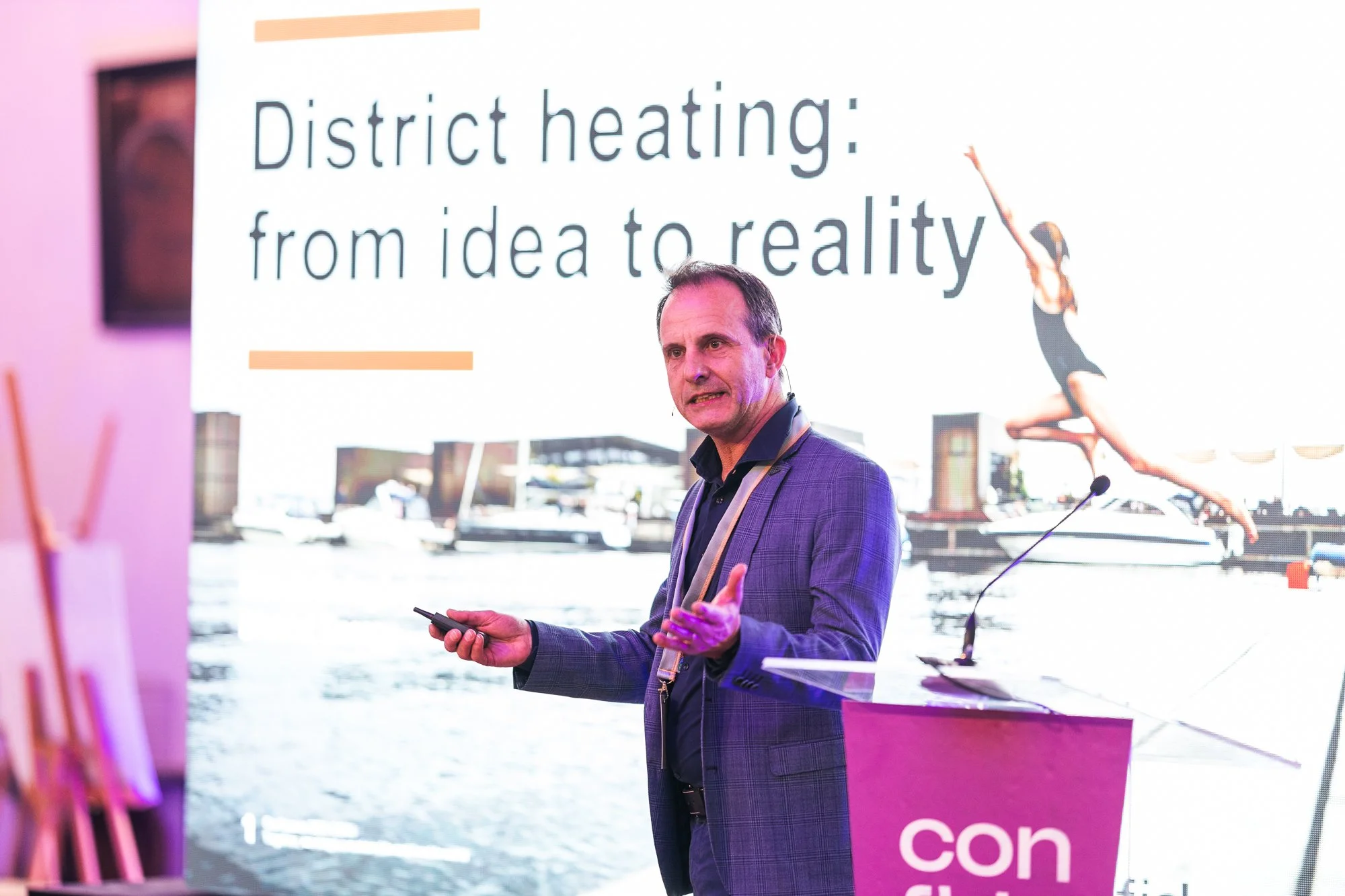 2504_Confidence_Fresh Currents : Niels Remigius_LR_52.jpg