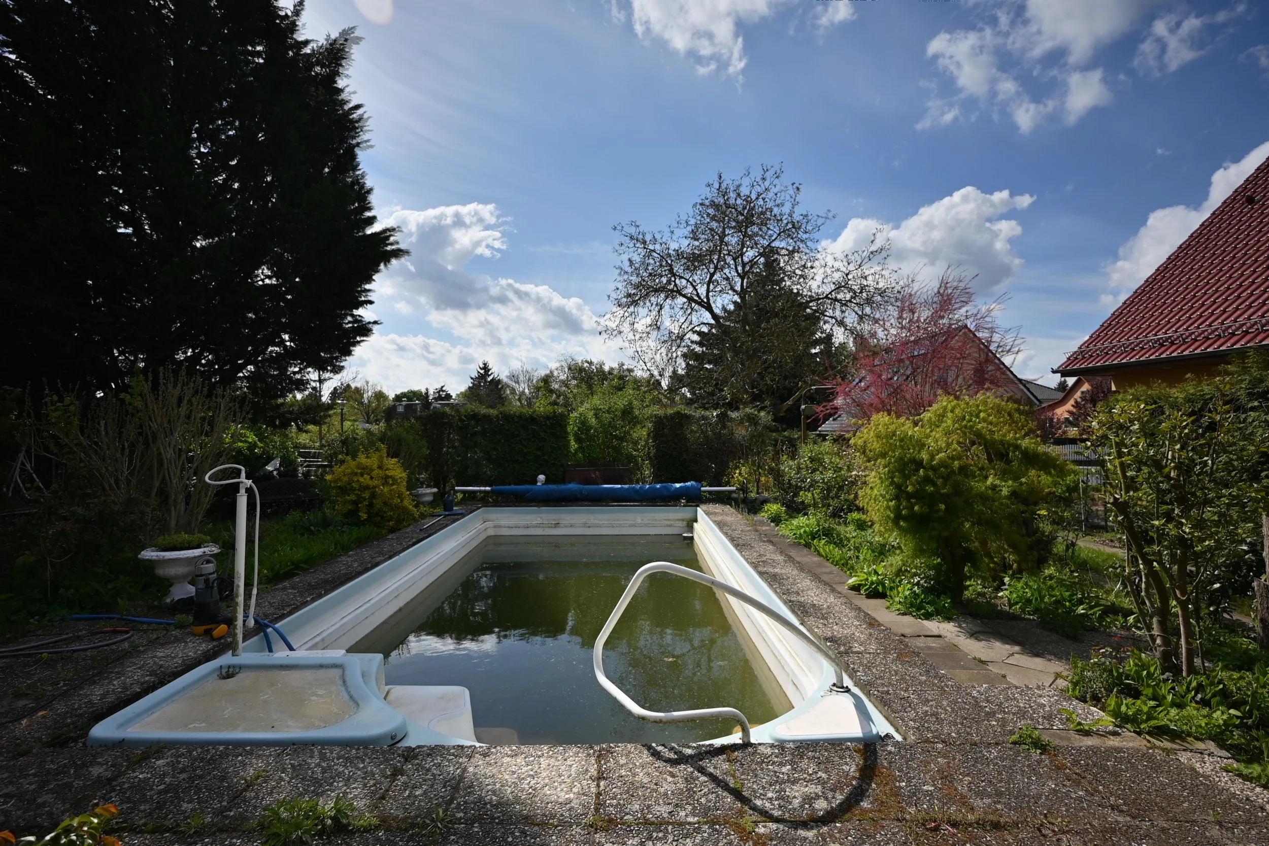 Außenbereich vor der Renovierung