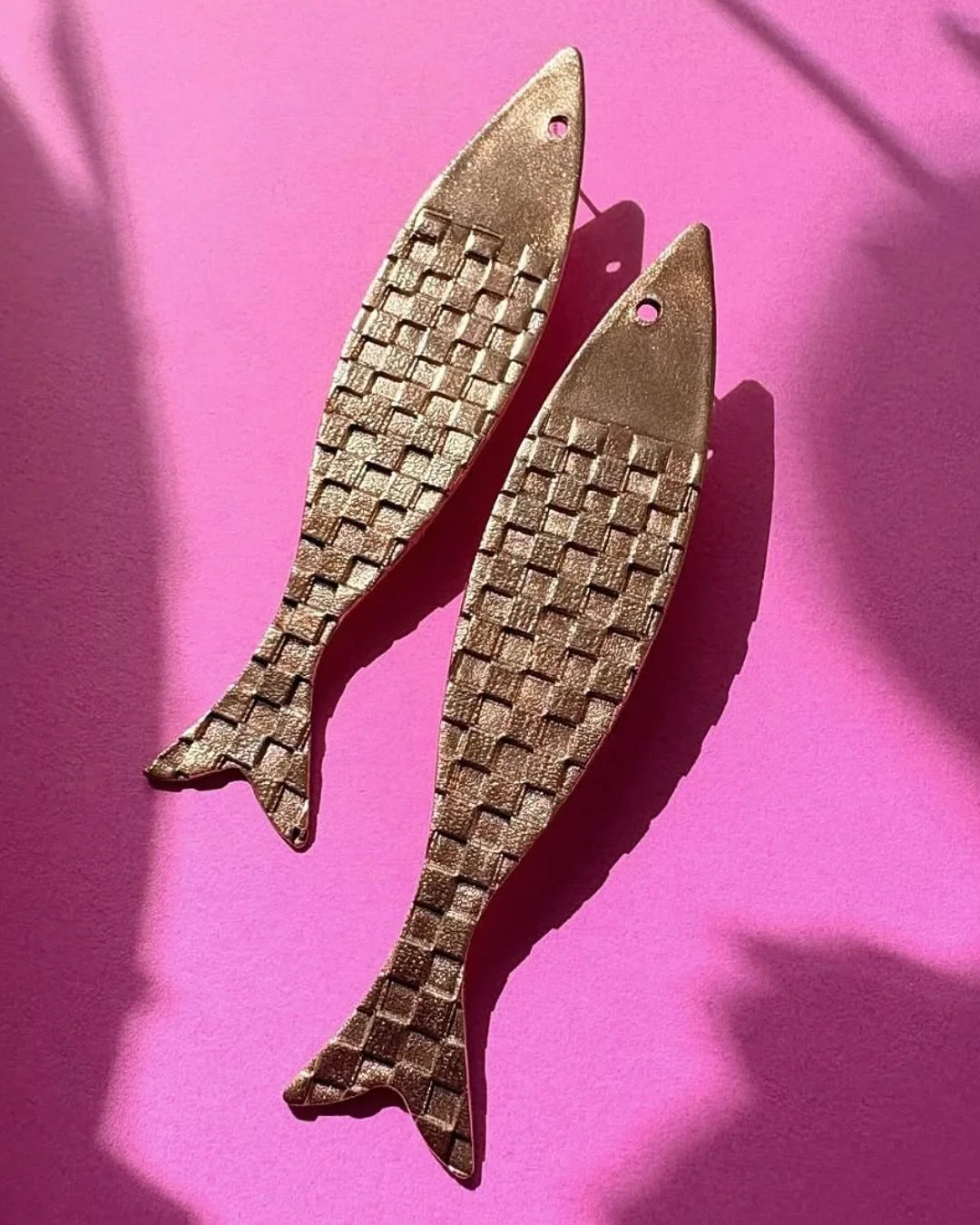 Happy Friday lovelies ✨ 

This week, my #FridayFaves are all about metal clay! 

I love working with it because you can get so many different results, from intricate detail to organic natural textures. It&rsquo;s not just silver either &ndash; you ca