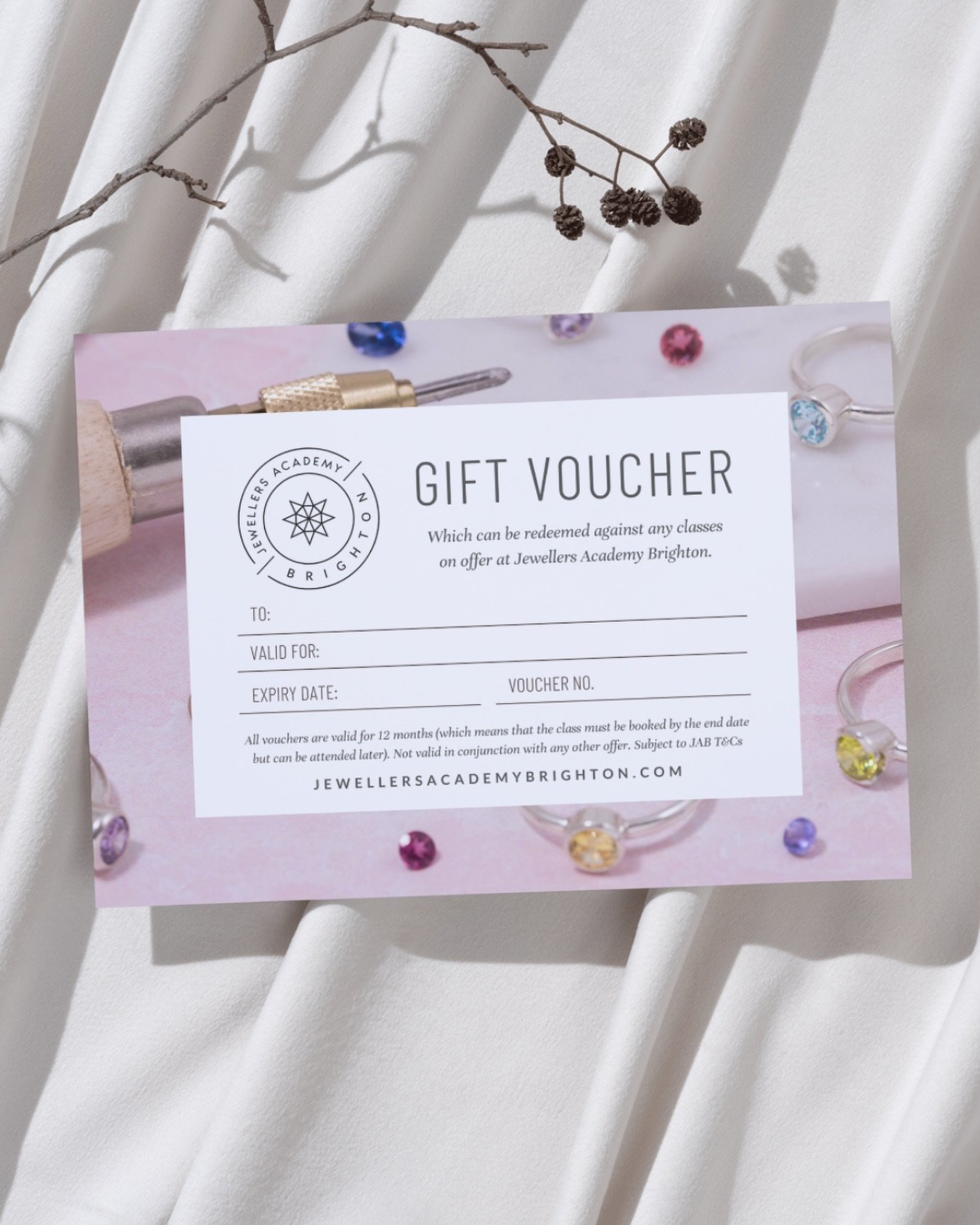 Looking for a last minute gift option this Christmas? Why not purchase (or ask for!) one of our Gift Vouchers! 🎁 

They&rsquo;re the perfect gift for any jeweller in your life &ndash; they get to pick their own class, learn new jewellery-making skil