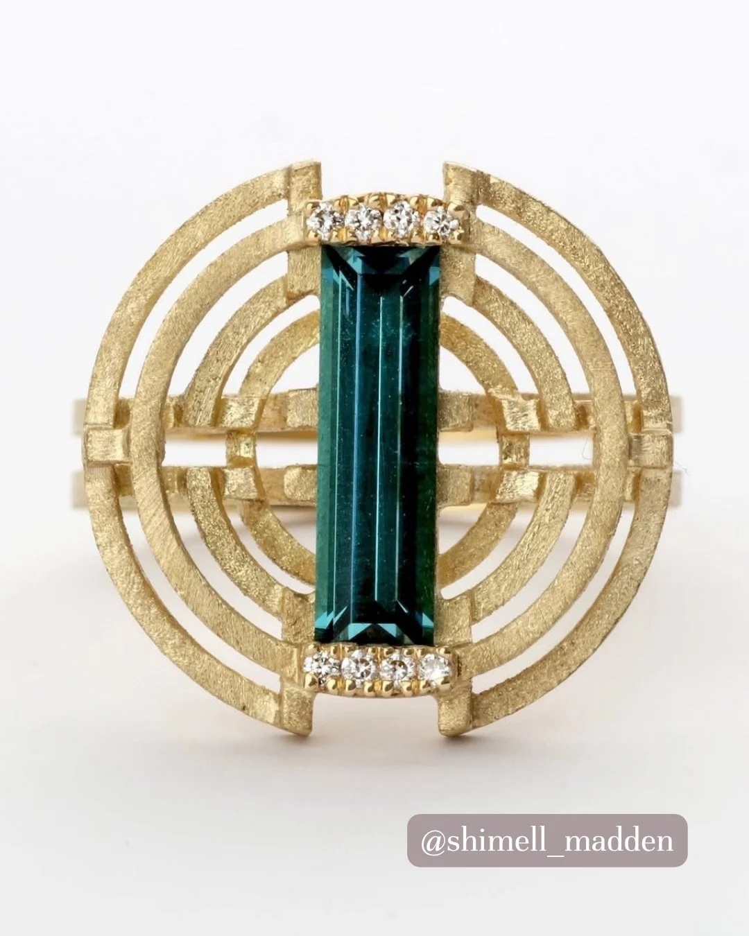 Hey jewellers ✨

Happy Friday! I hope you&rsquo;ve had a great week.

It&rsquo;s Friday Faves&hellip; and here are a few pieces that caught my eye on the feed this week 👀

@shimell_madden
@phillippadavin_jewelry
@hannahlouiselamb
@heronandlamb
@amip