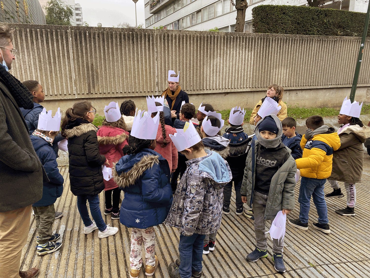 School-gate-09.jpg